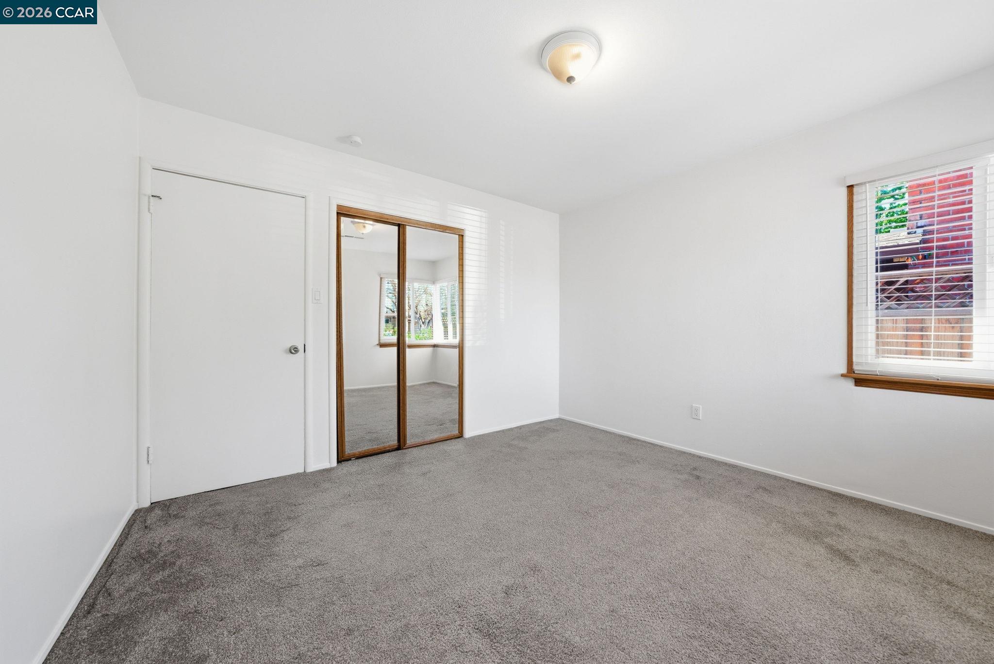 1930 Sunshine Dr