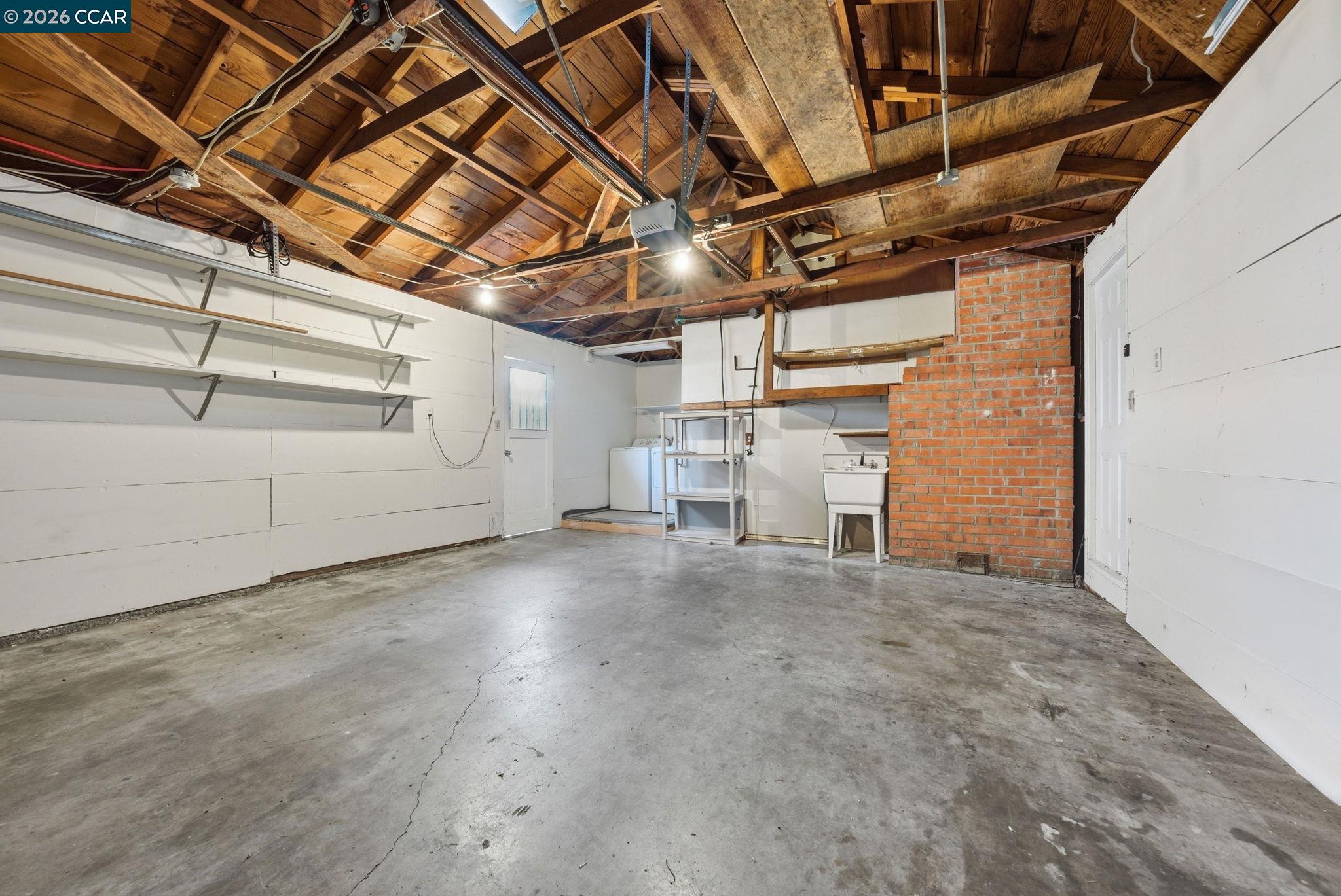1930 Sunshine Dr