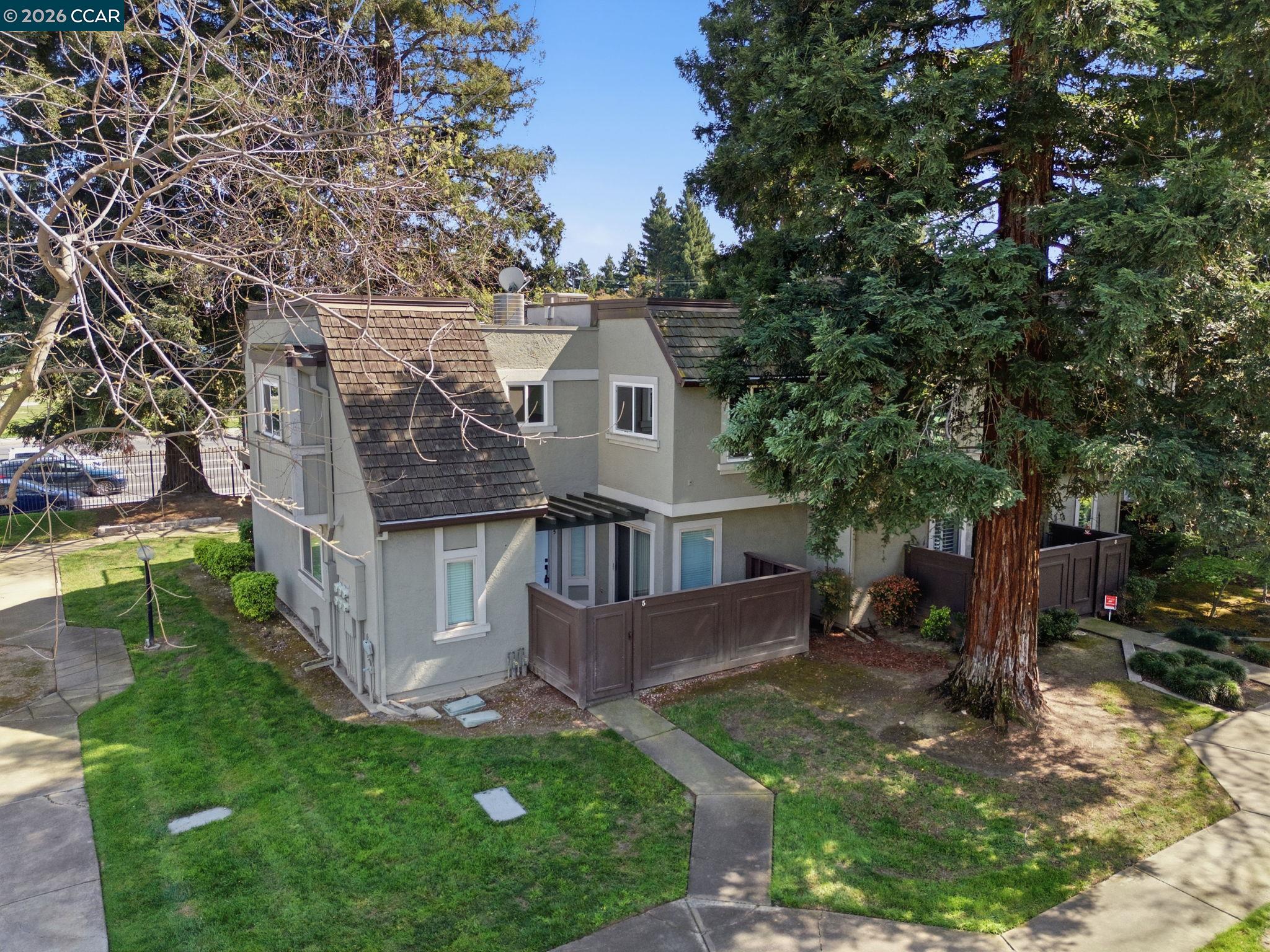 102 Luna Grande Cir # 5