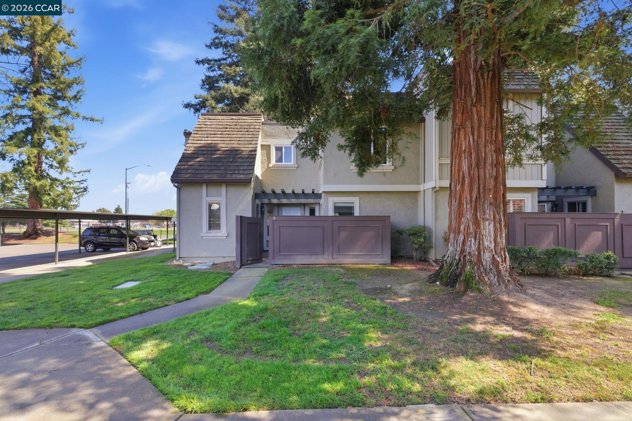 102 Luna Grande Cir # 5