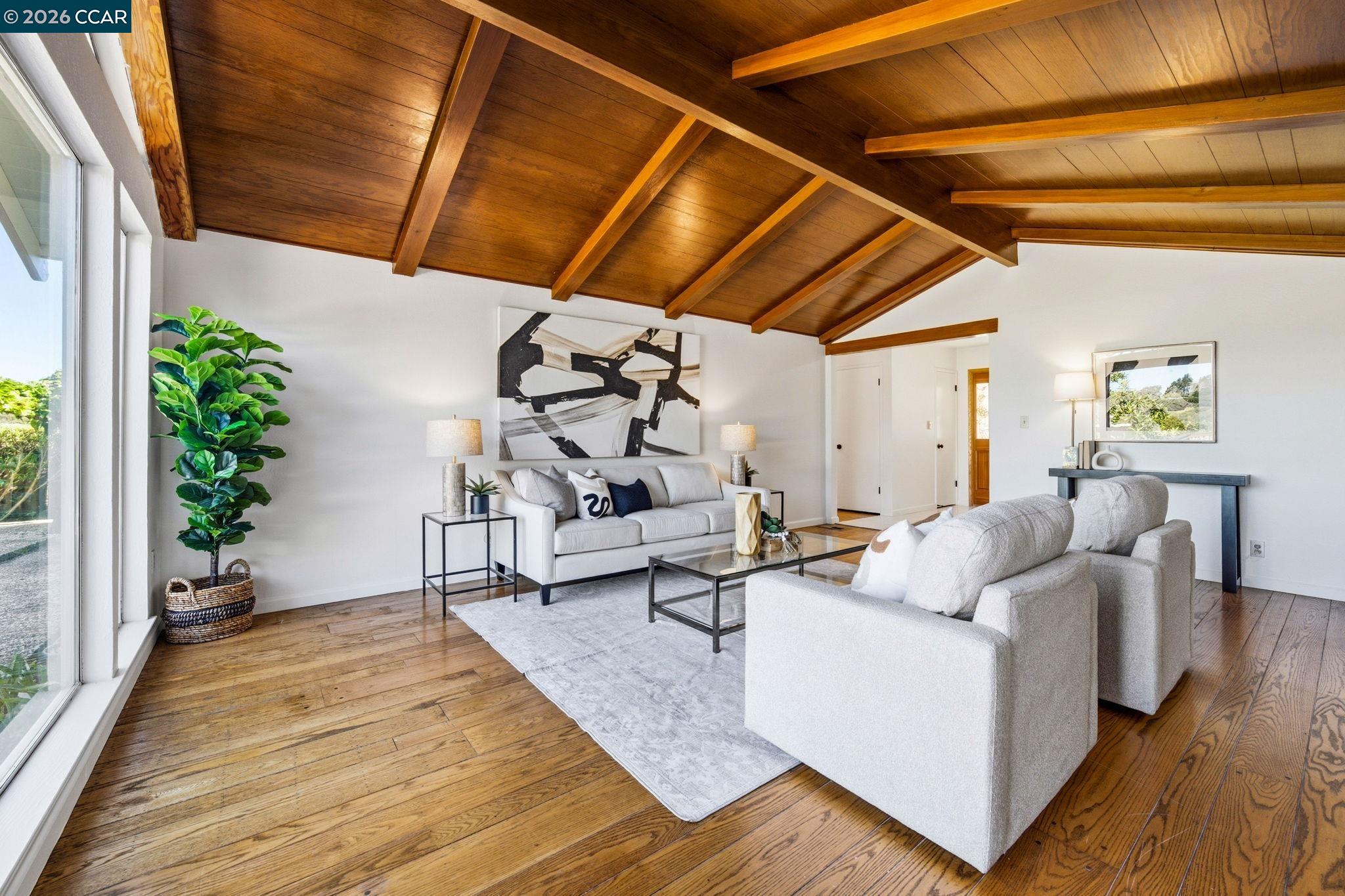 61 Sullivan Dr
