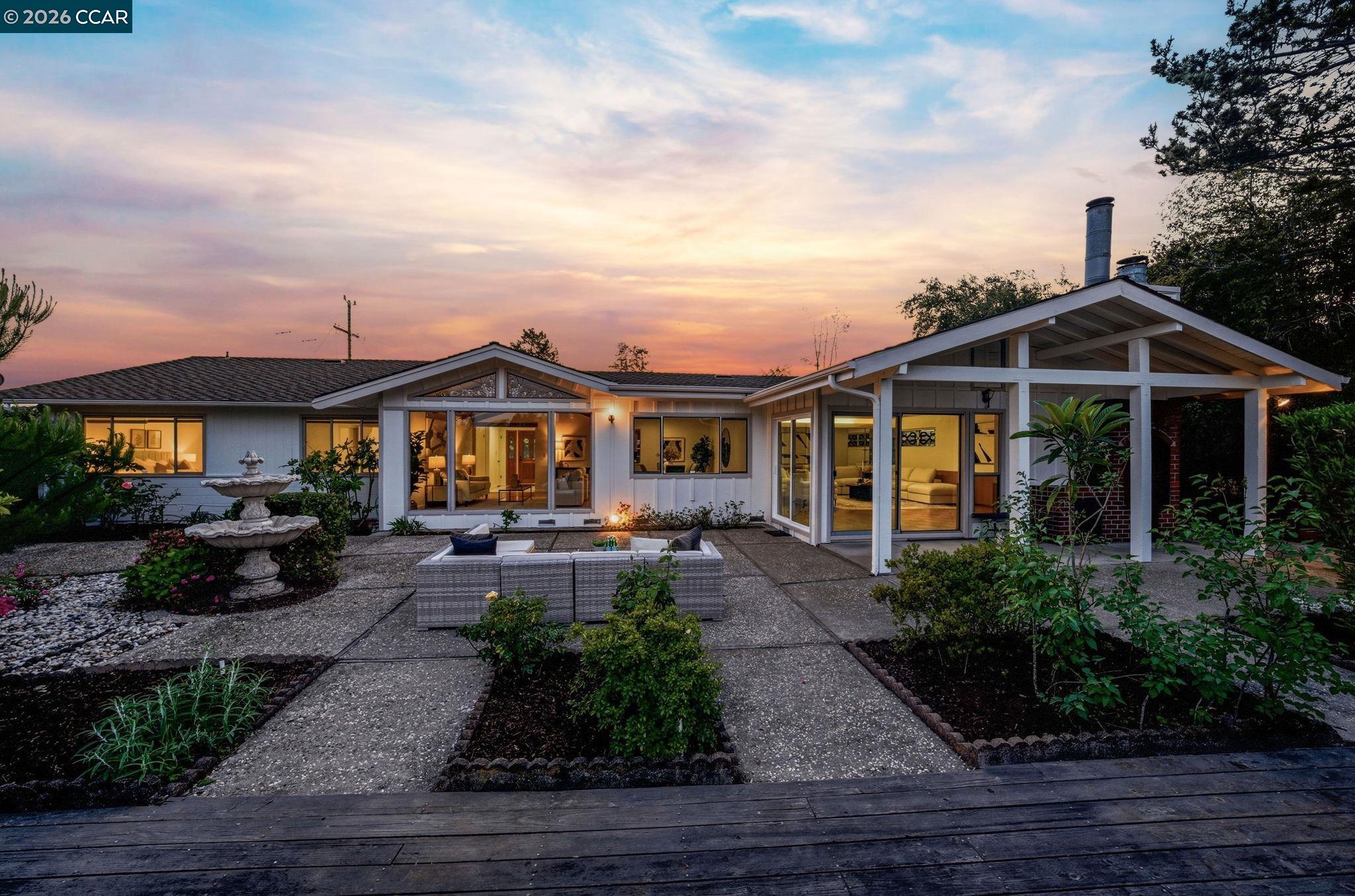 61 Sullivan Dr