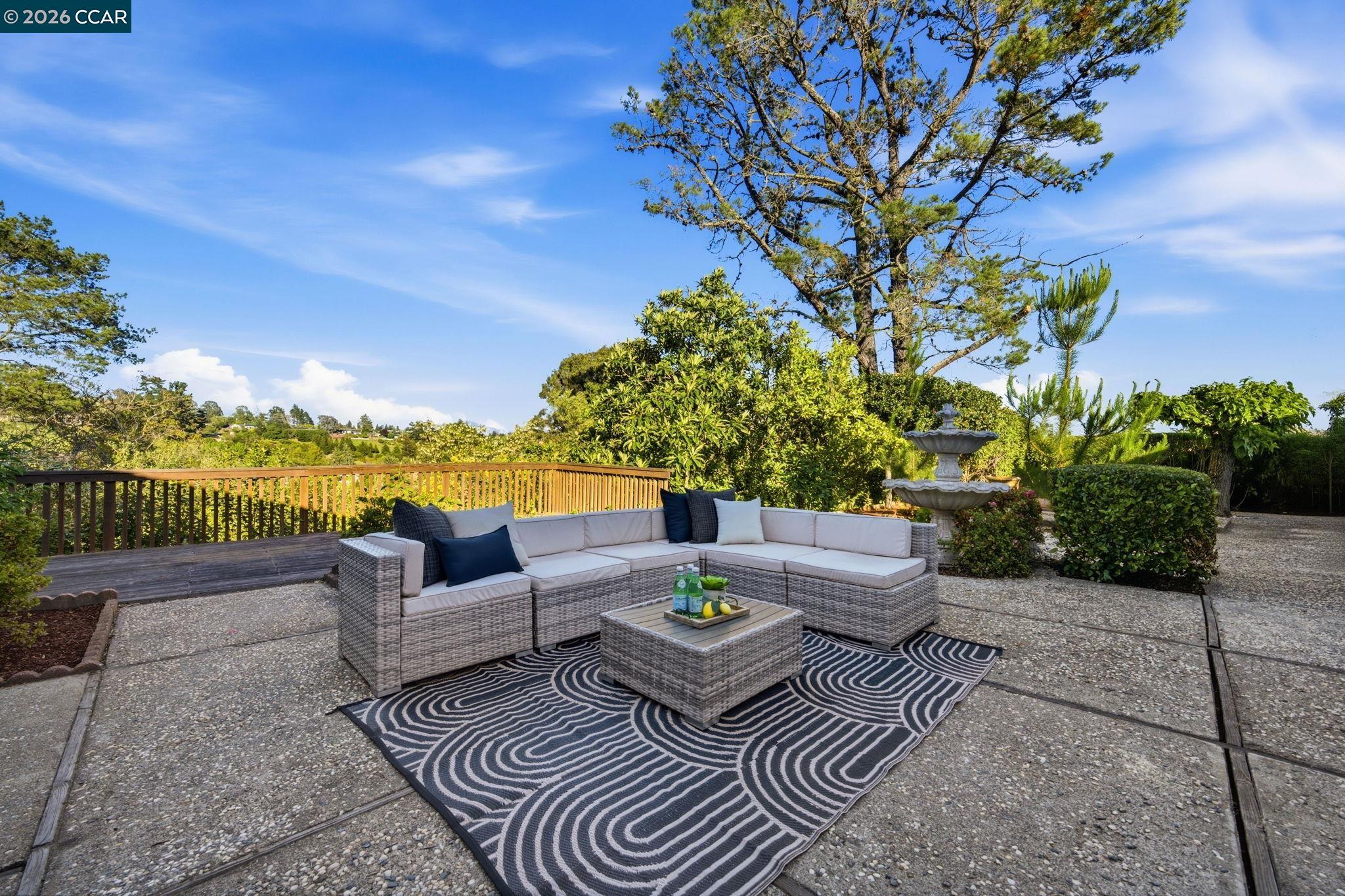 61 Sullivan Dr