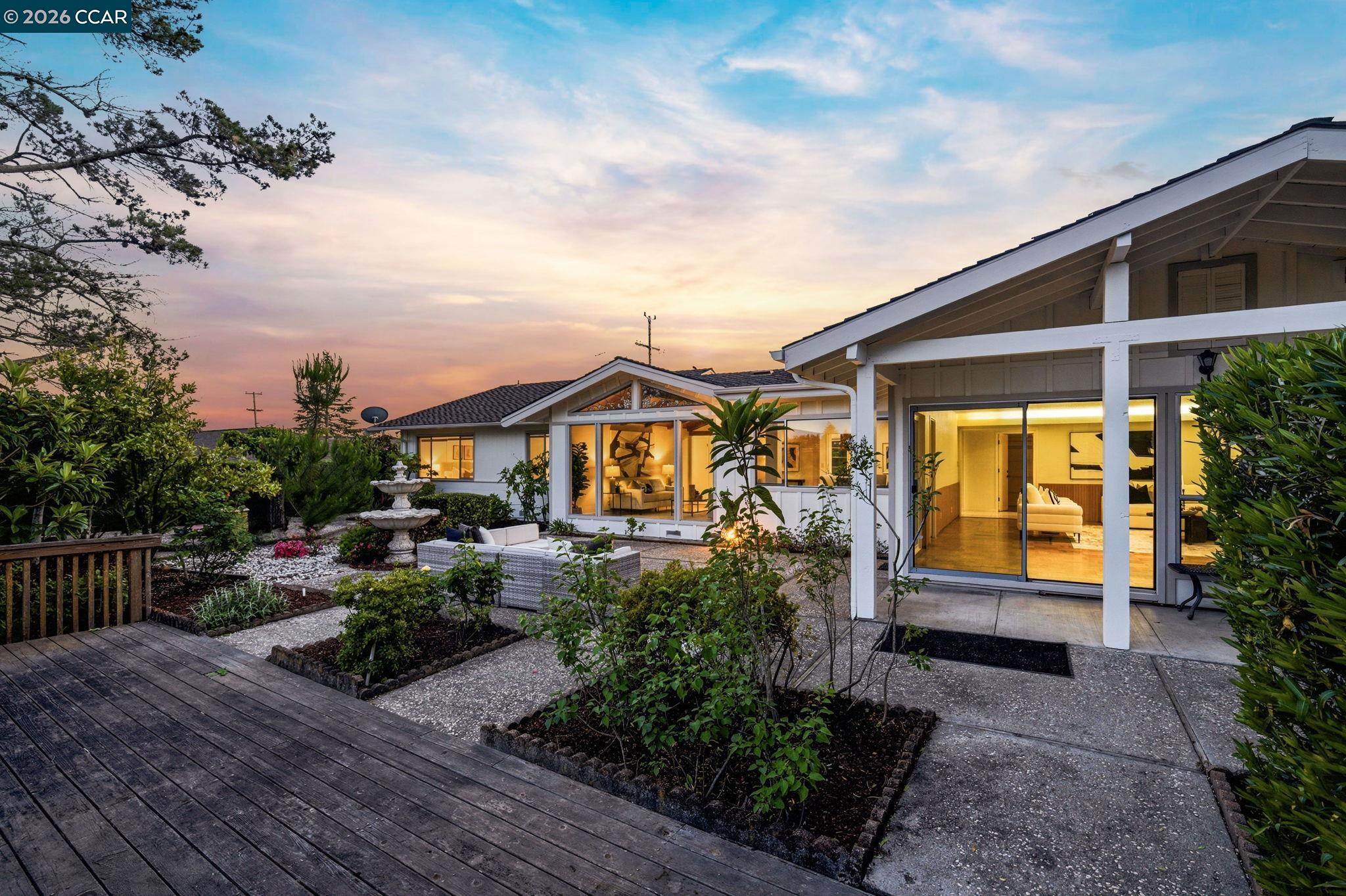 61 Sullivan Dr