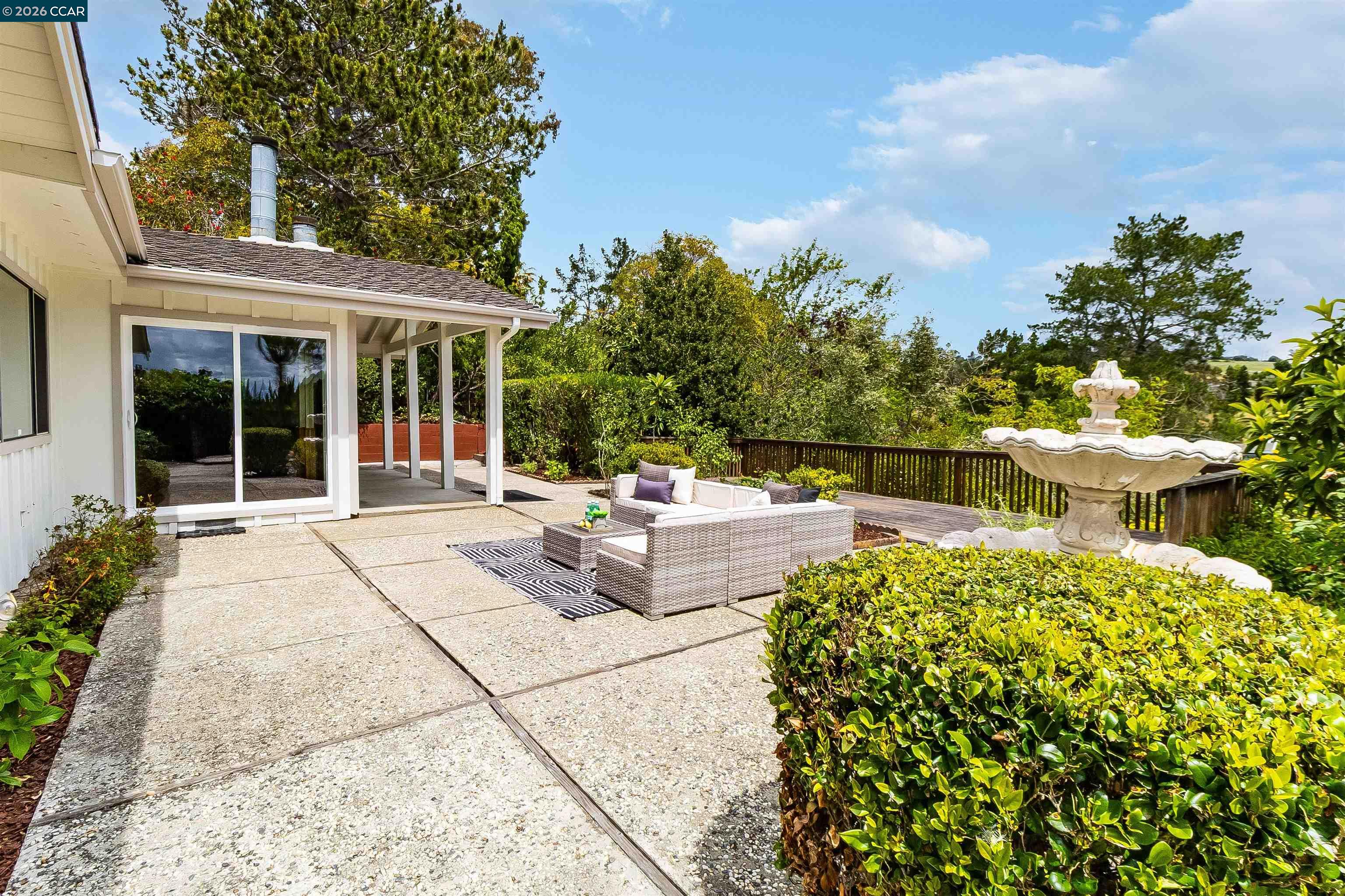 61 Sullivan Dr