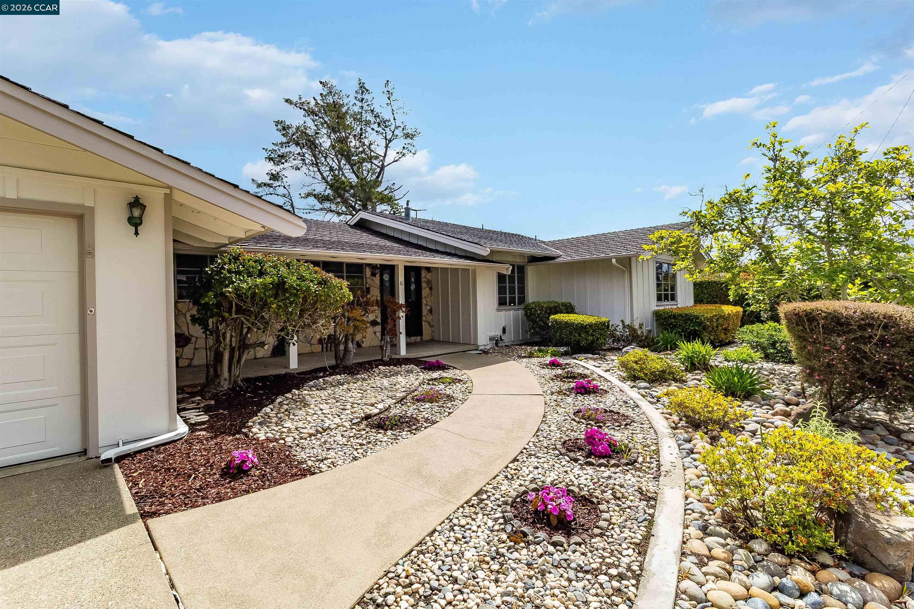 61 Sullivan Dr