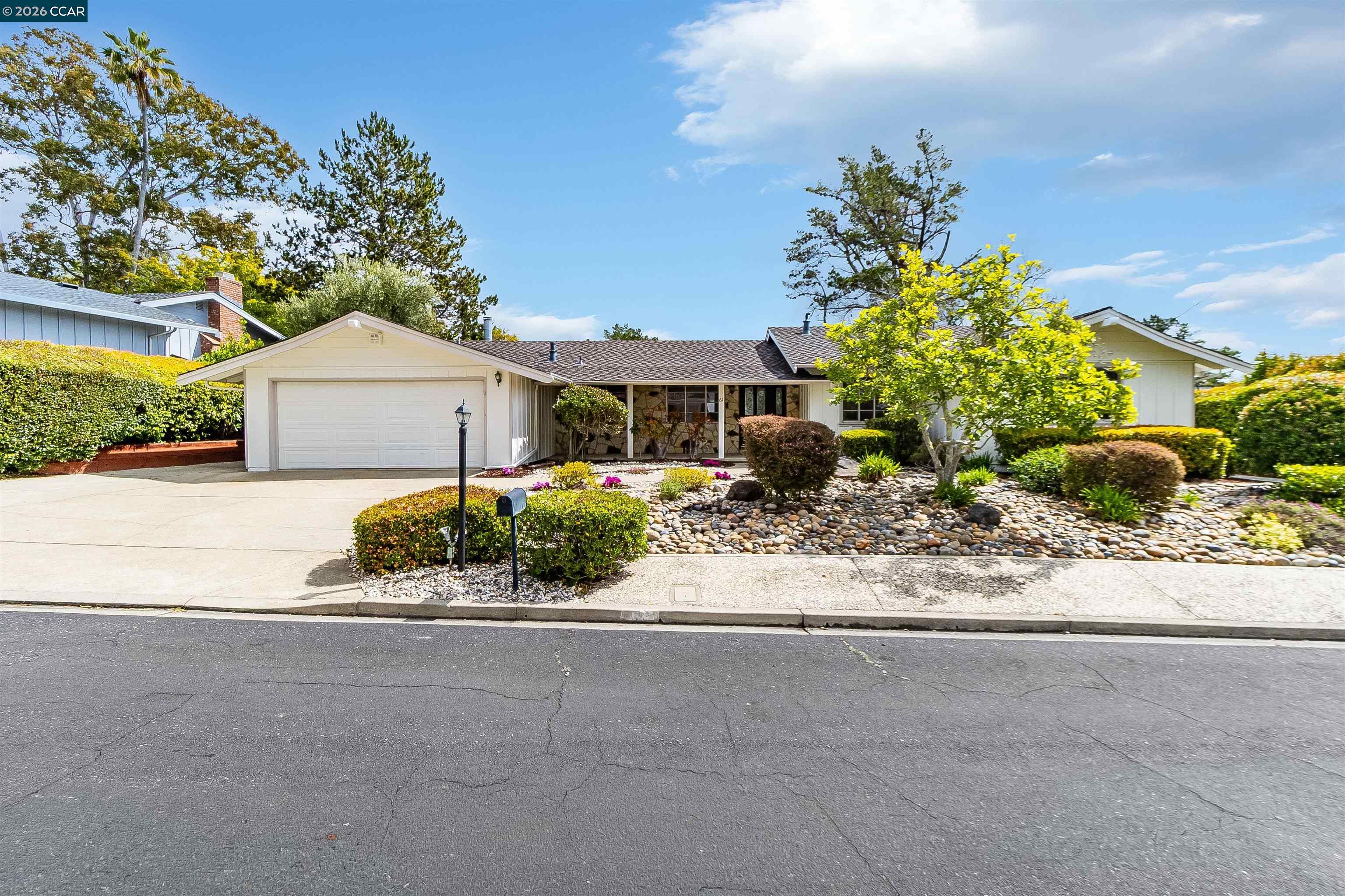 61 Sullivan Dr