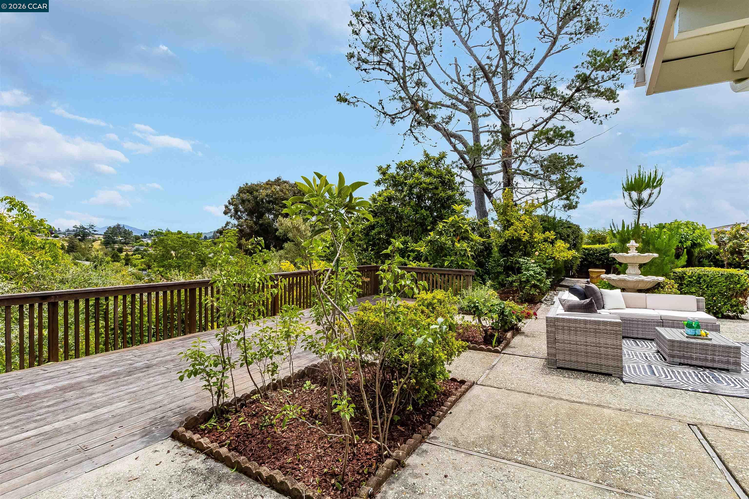 61 Sullivan Dr