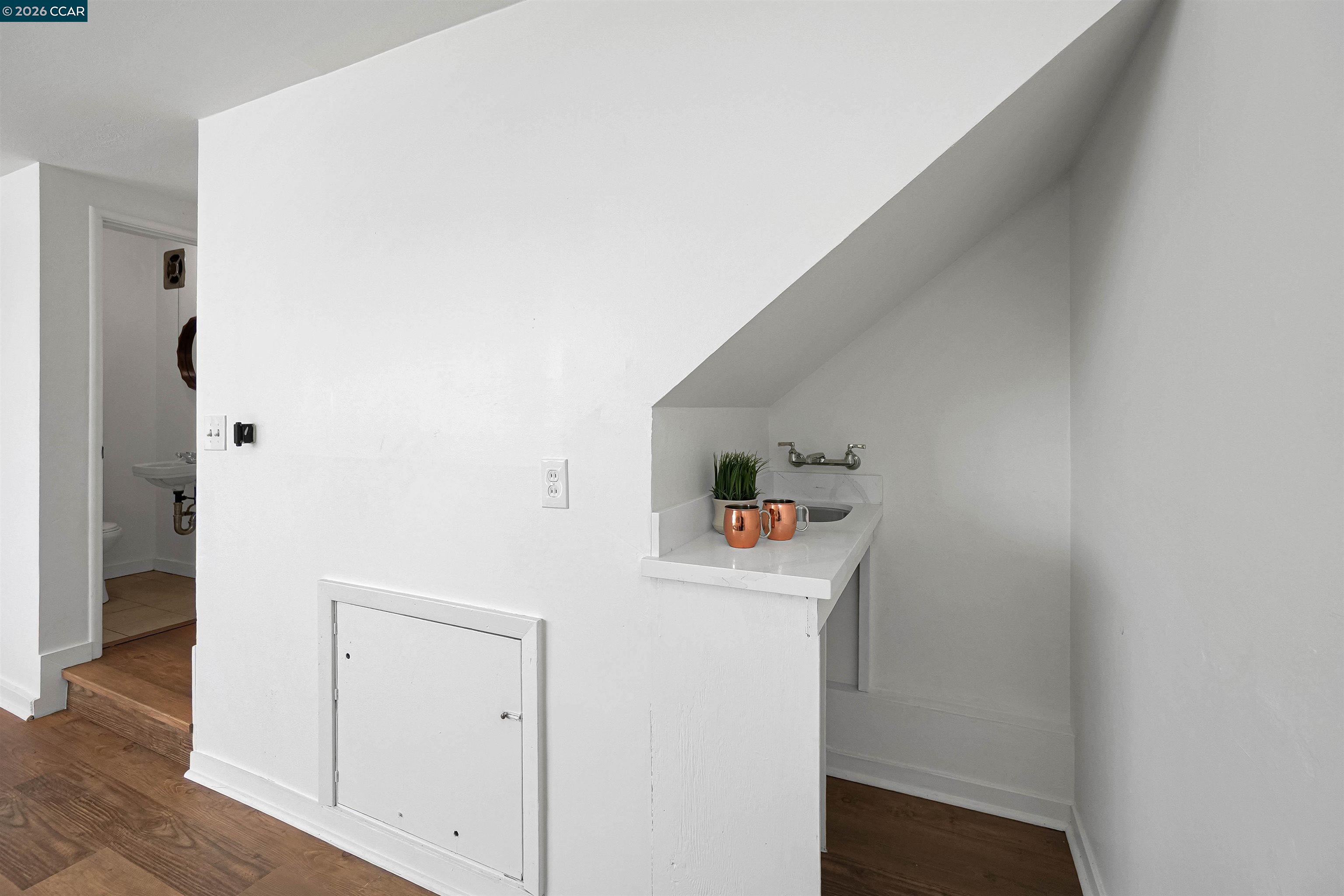 2880 Morgan Ave