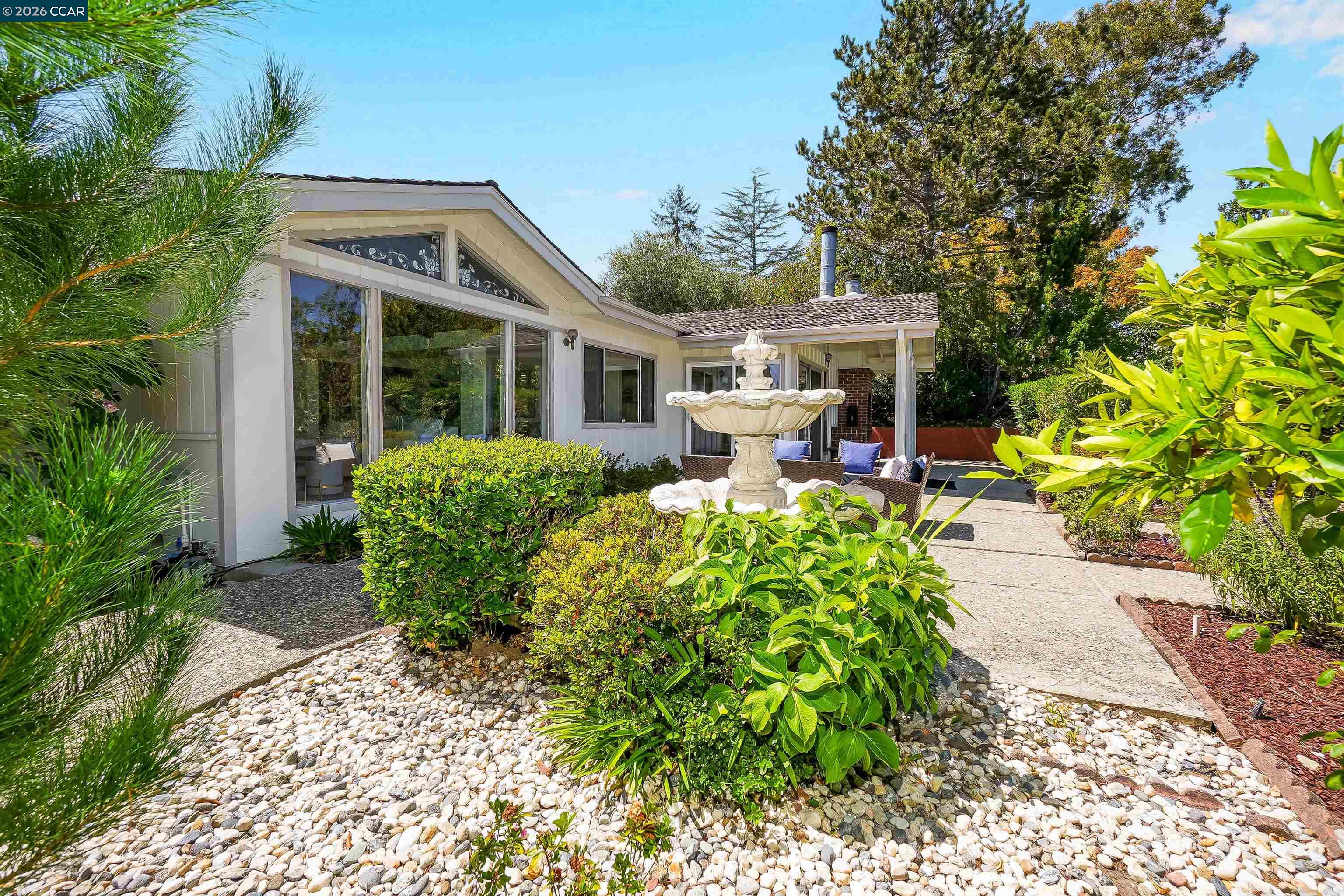 61 Sullivan Dr