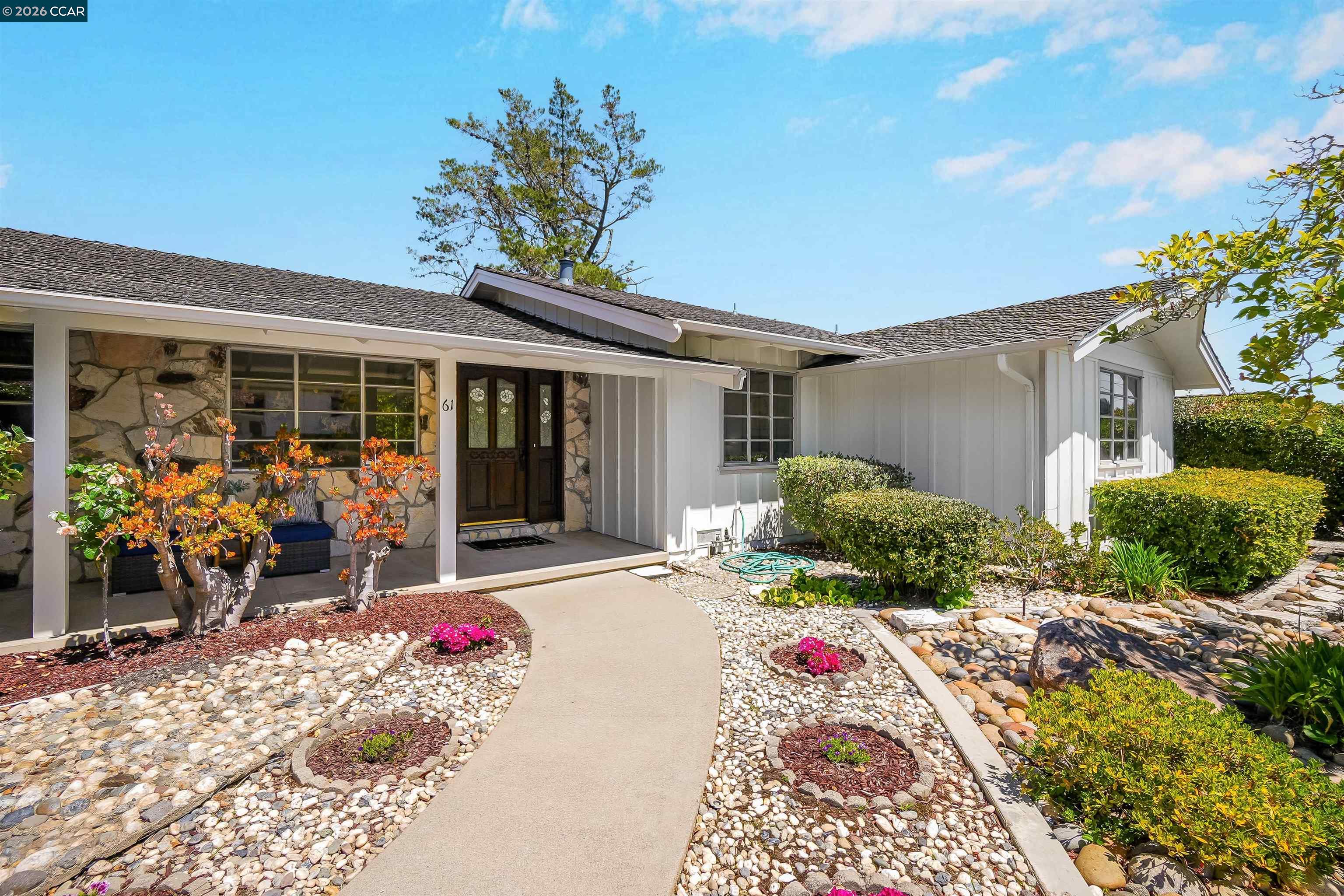 61 Sullivan Dr