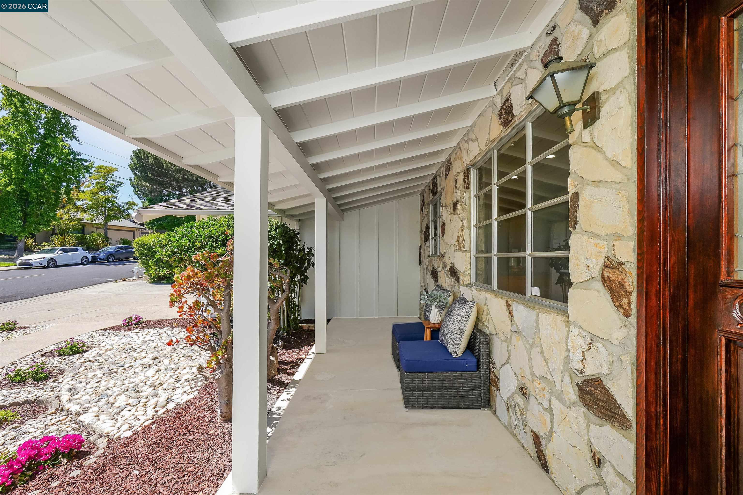 61 Sullivan Dr