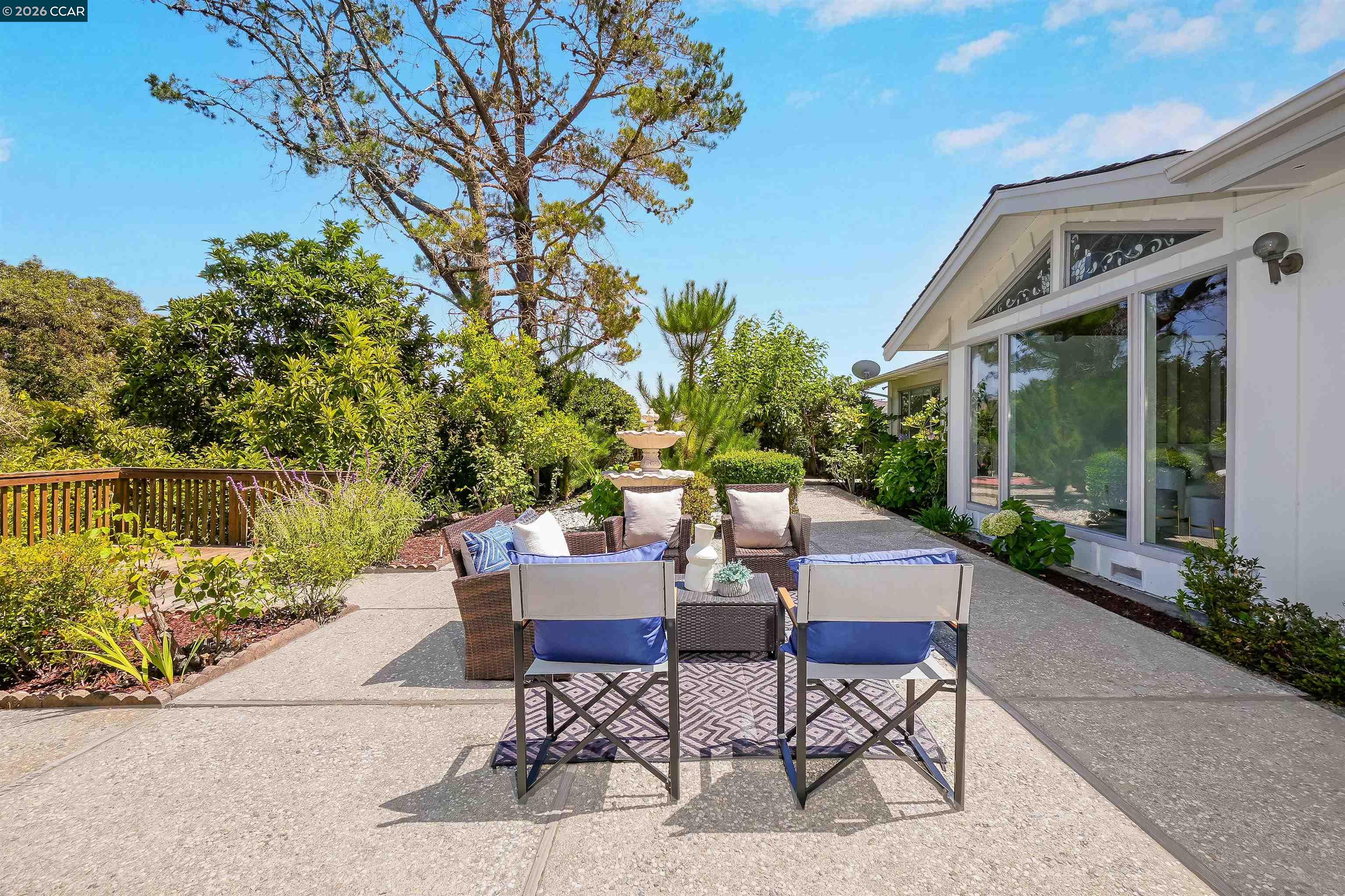 61 Sullivan Dr