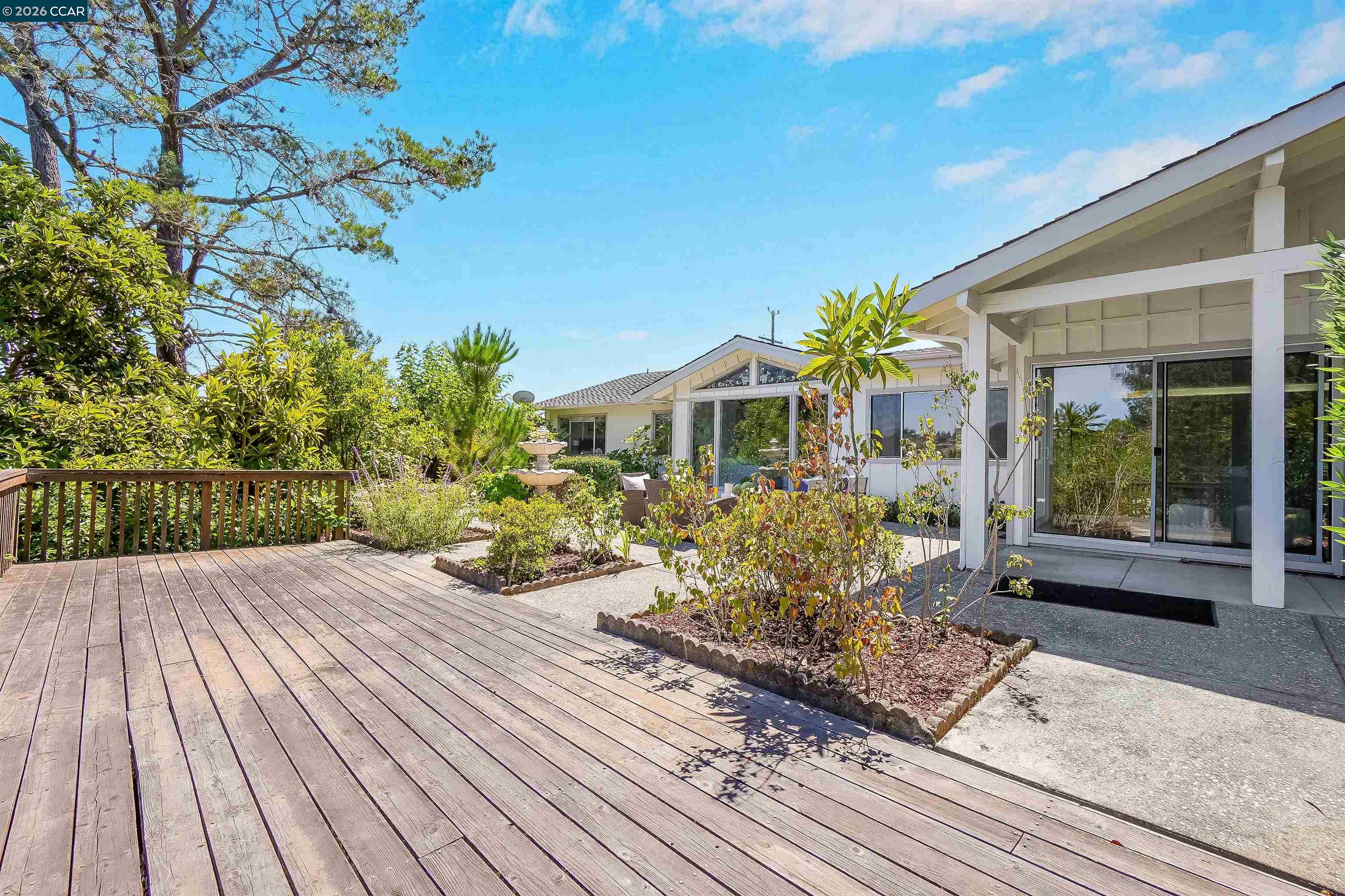 61 Sullivan Dr
