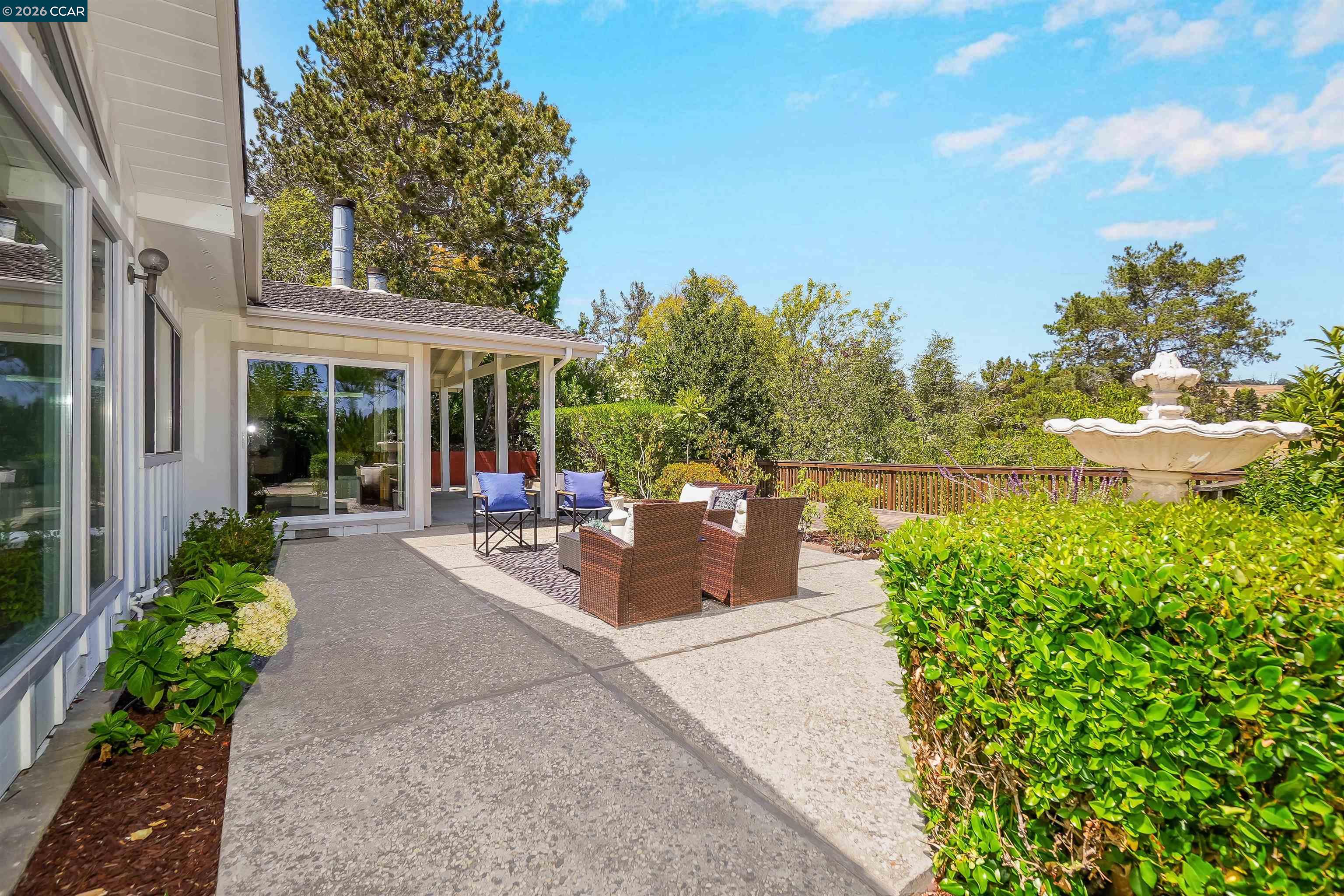 61 Sullivan Dr