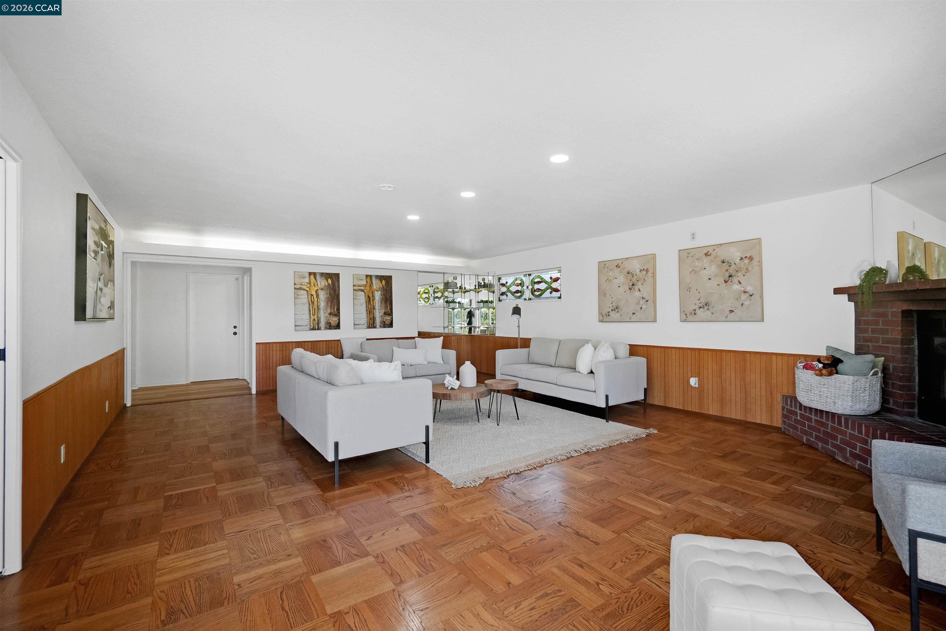 61 Sullivan Dr