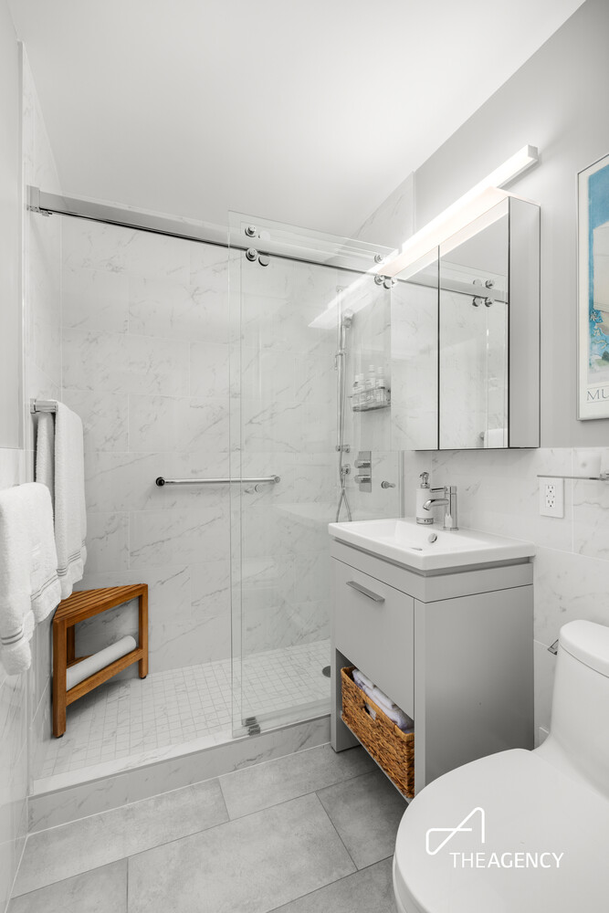 165 W END Avenue 19J