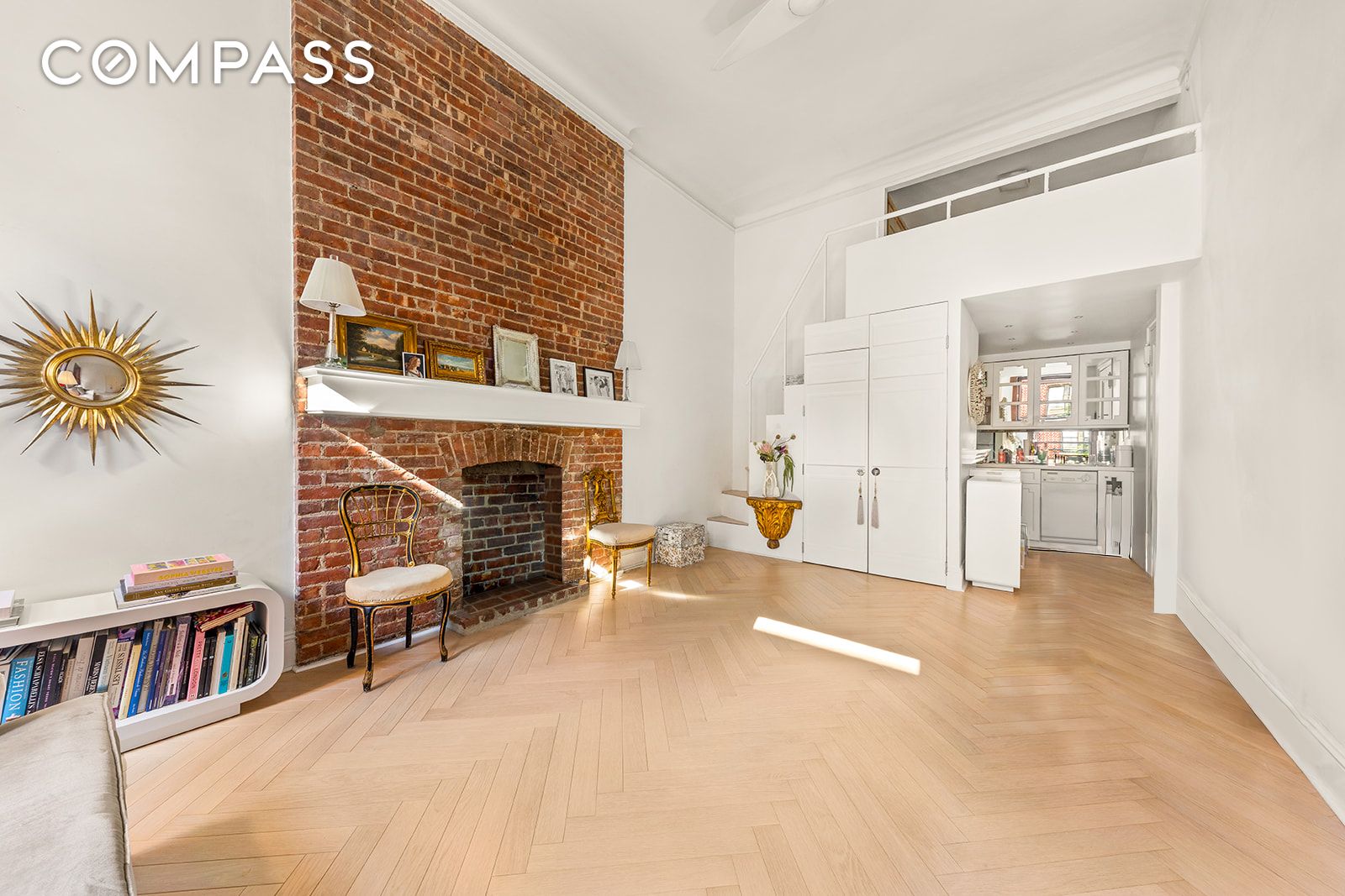 133 W 75th Street PARLOUR A