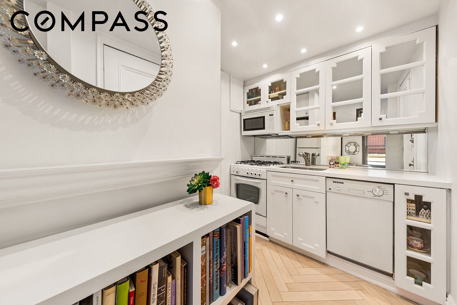 133 W 75th Street PARLOUR A