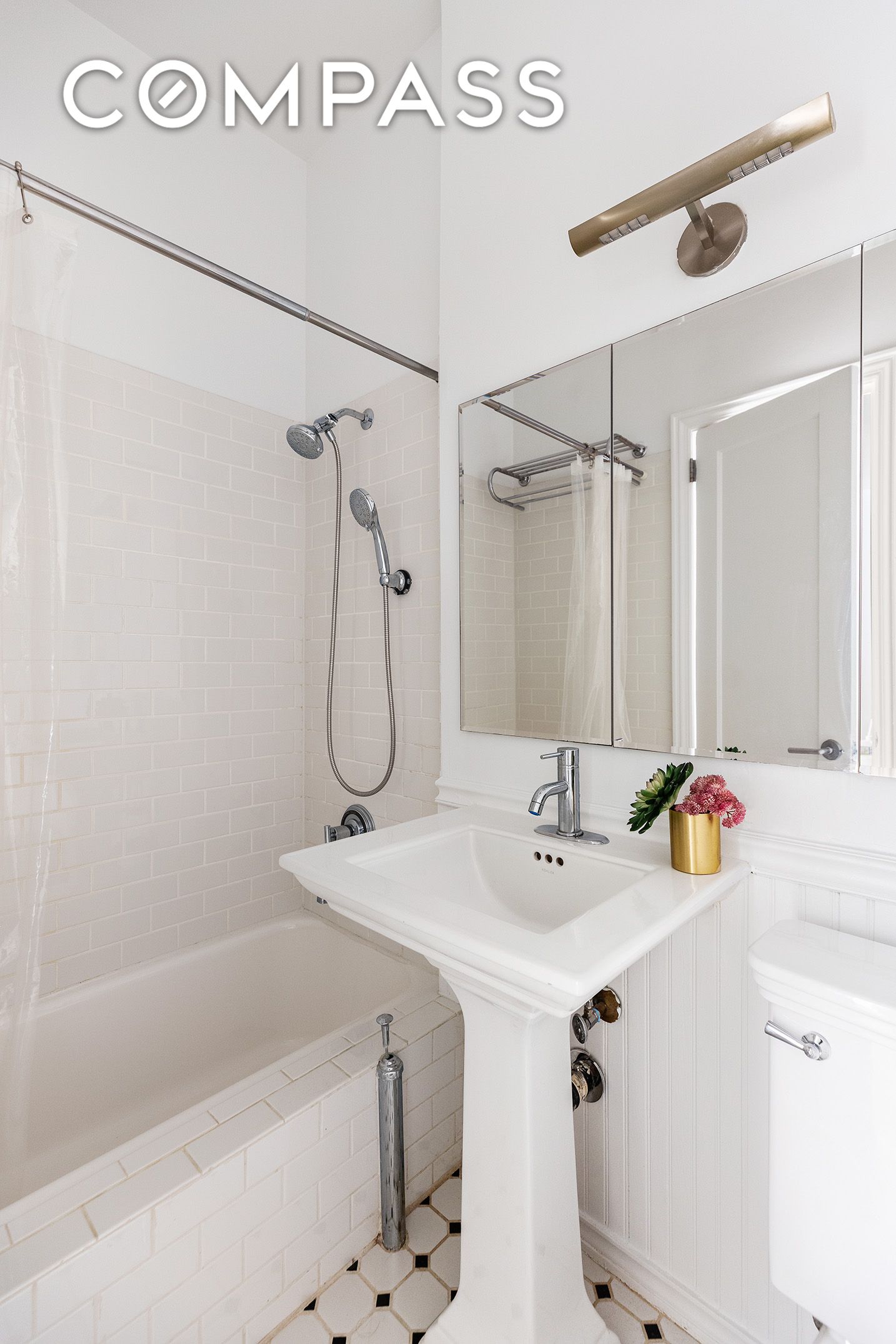 133 W 75th Street PARLOUR A