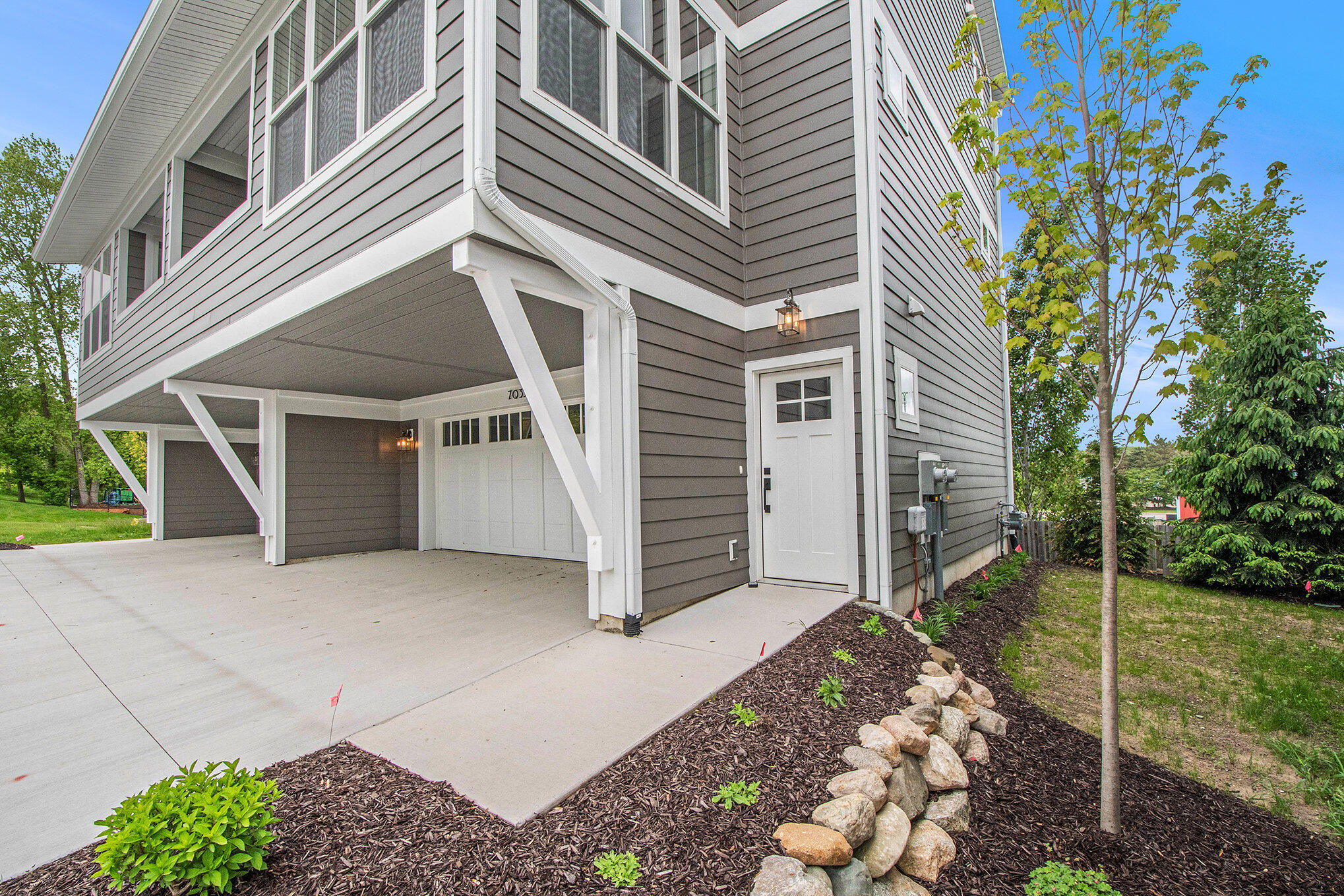 7035 Ada Depot Drive