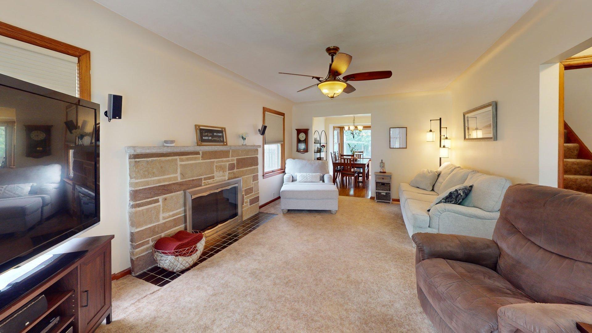10 Covell Avenue NW