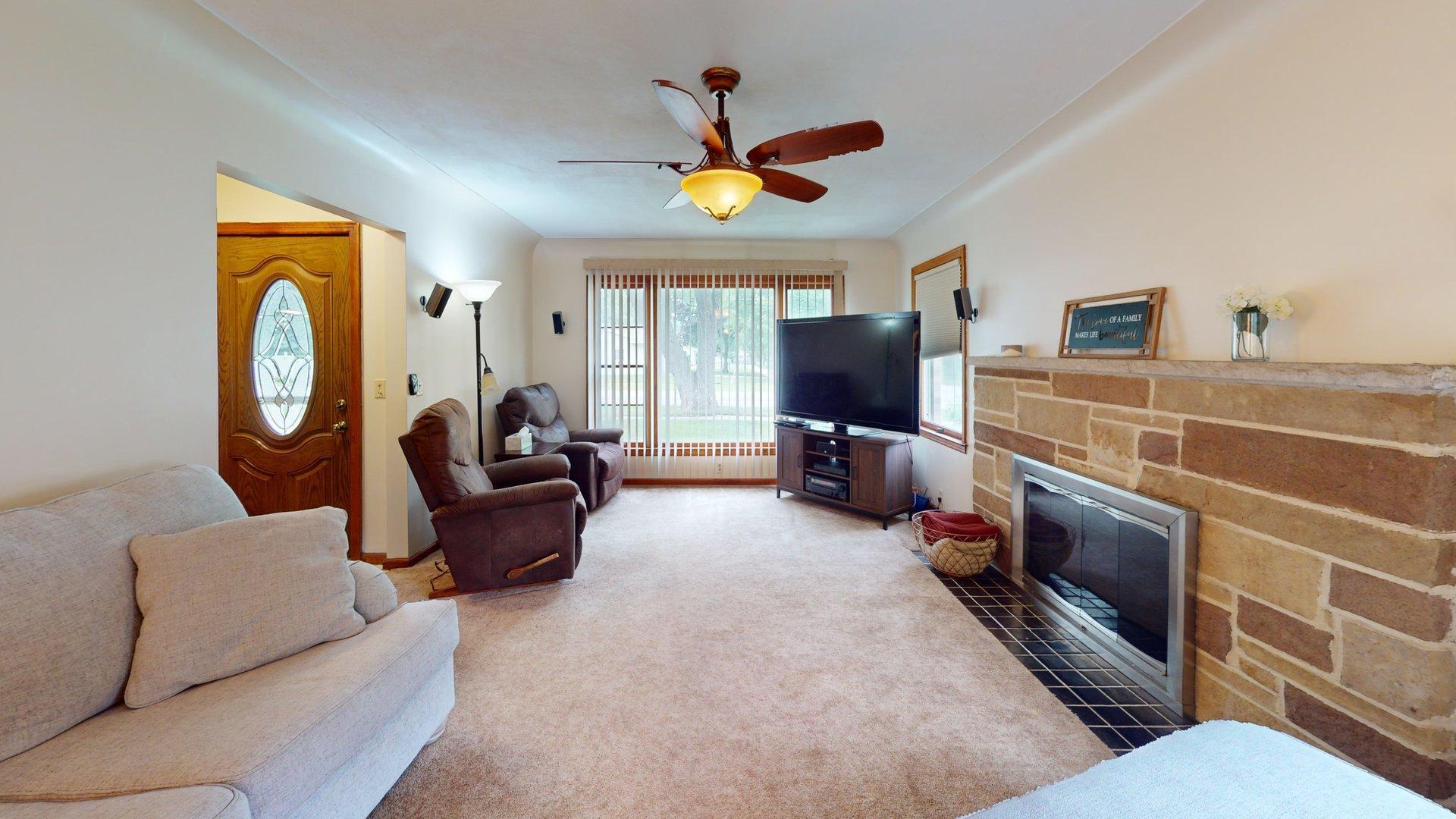 10 Covell Avenue NW