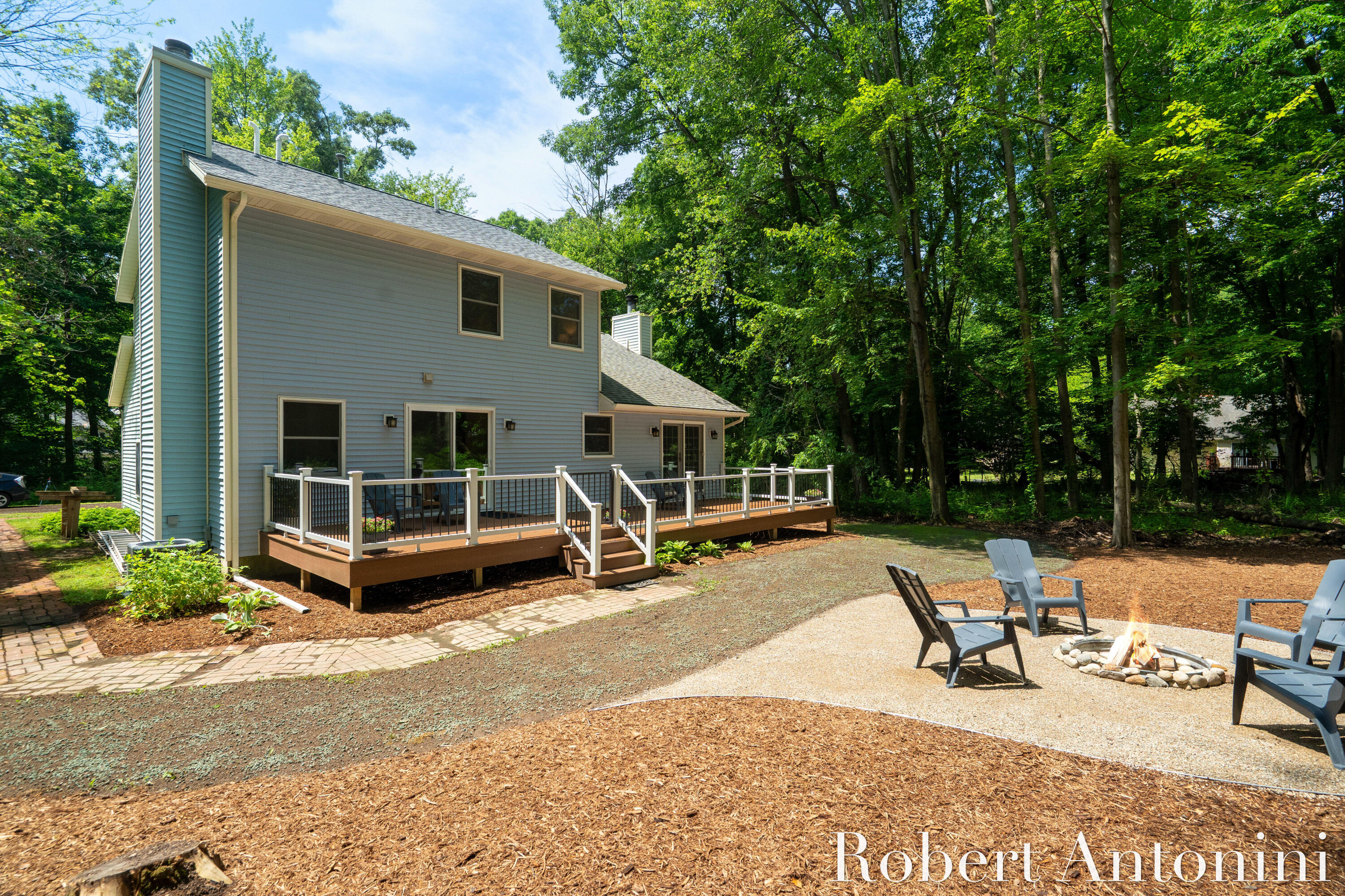1016 Maple Hill Avenue SE