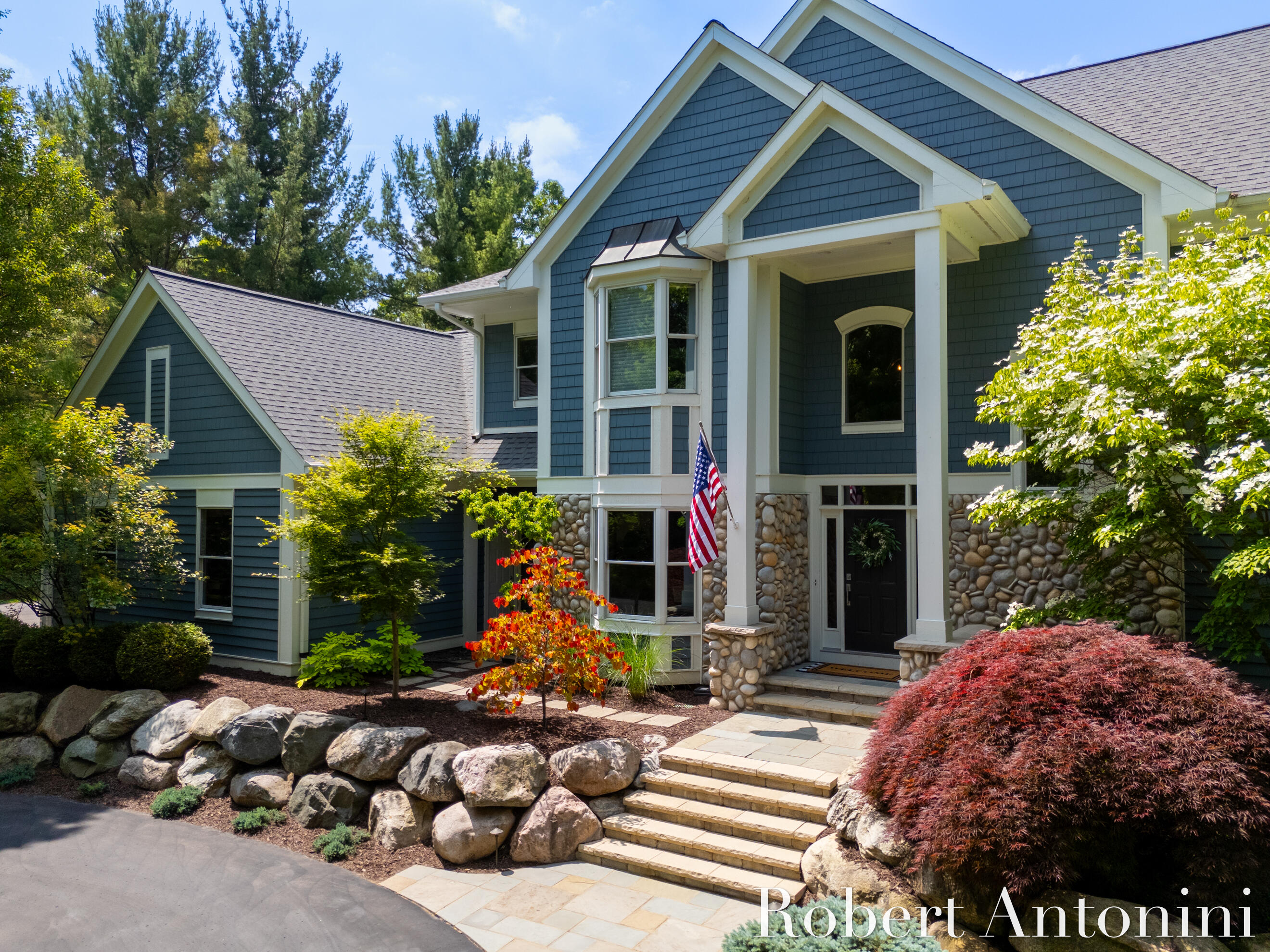 1977 Emerald Glen Court NE