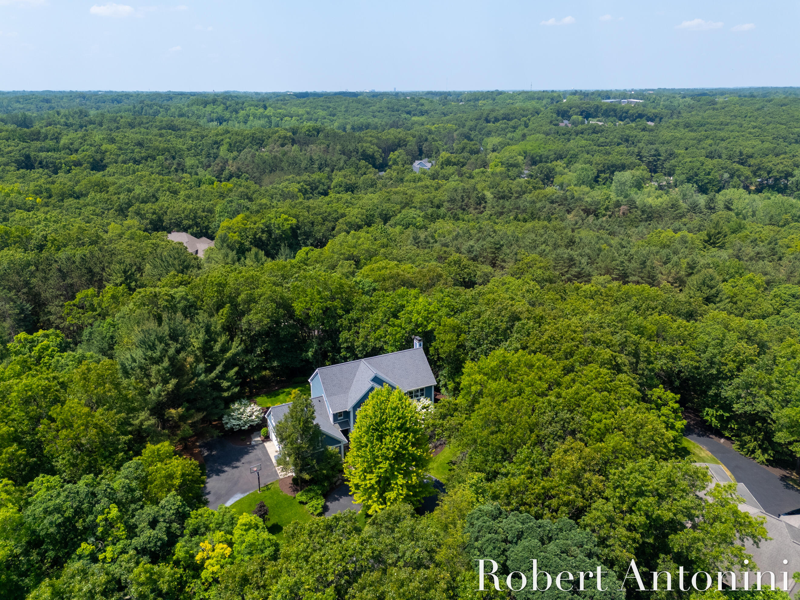 1977 Emerald Glen Court NE