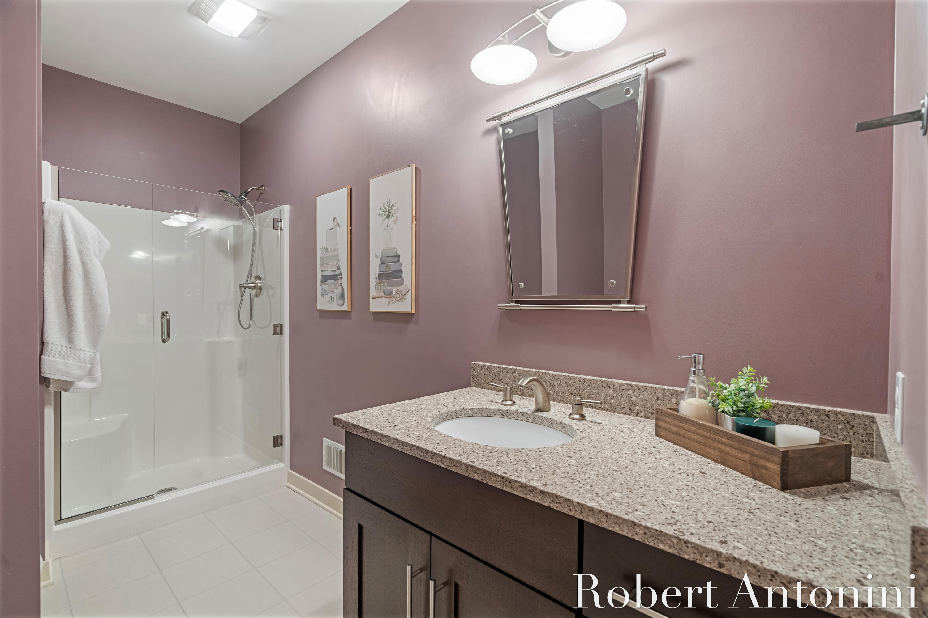 1977 Emerald Glen Court NE