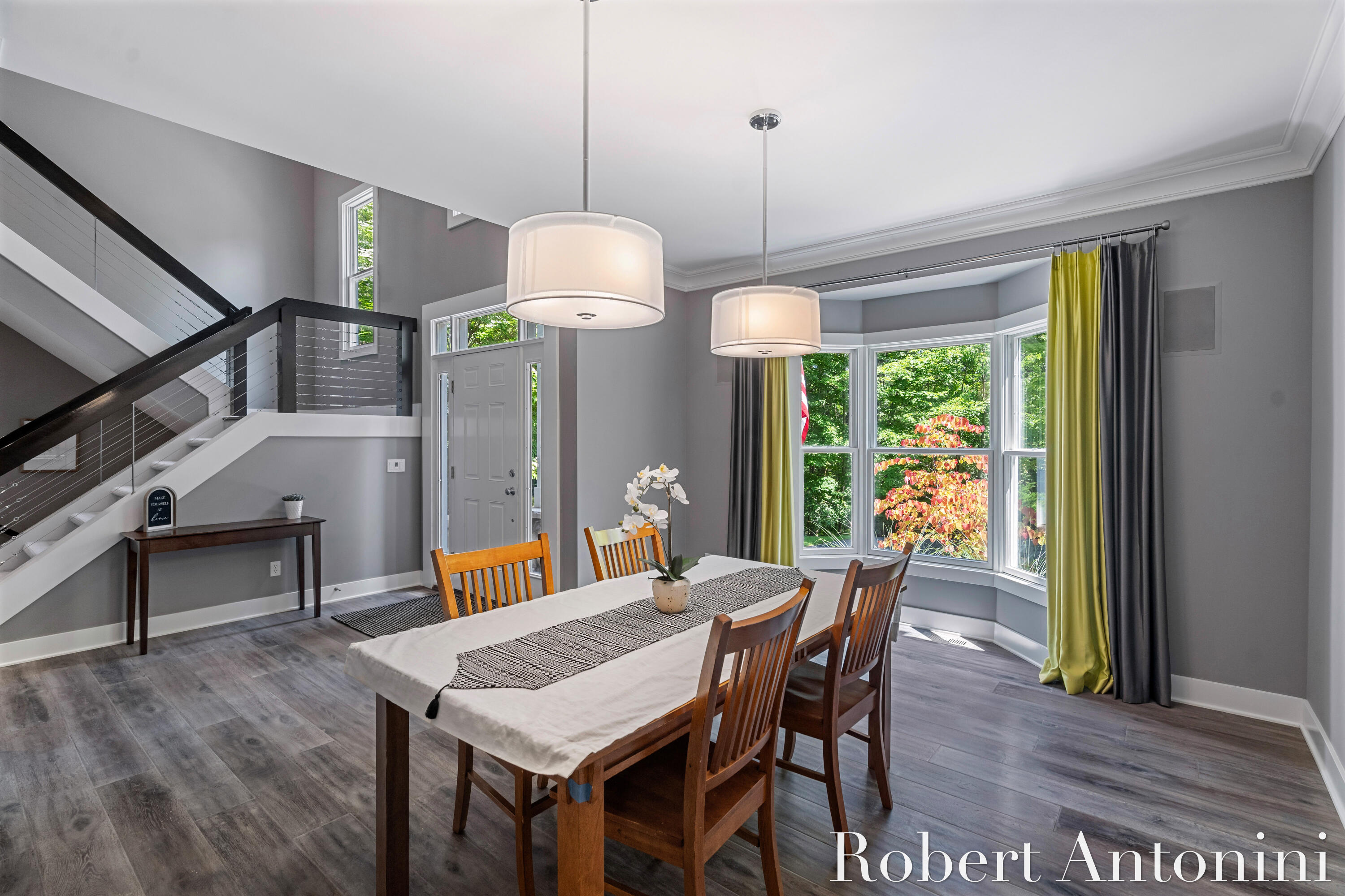 1977 Emerald Glen Court NE