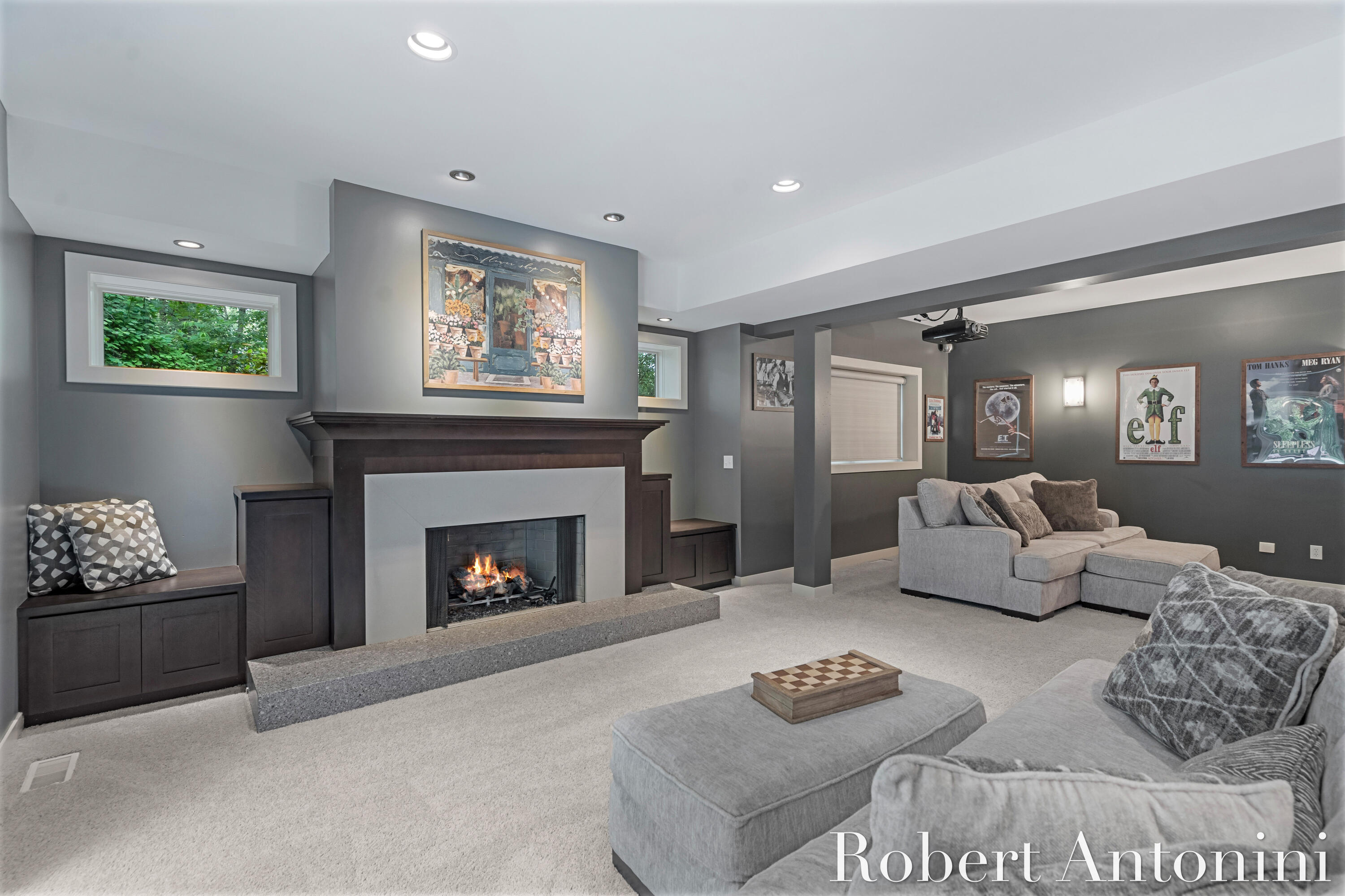 1977 Emerald Glen Court NE