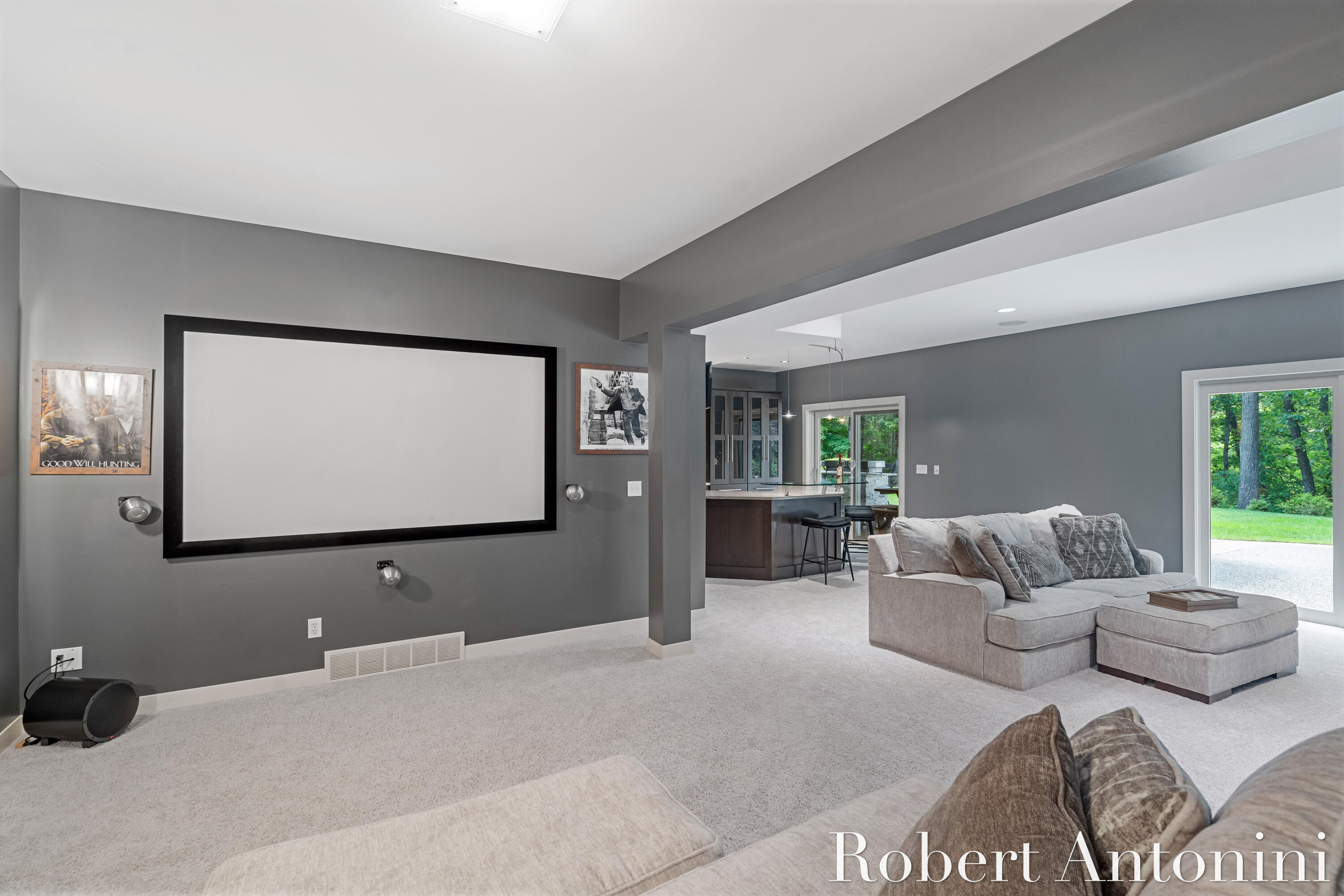 1977 Emerald Glen Court NE