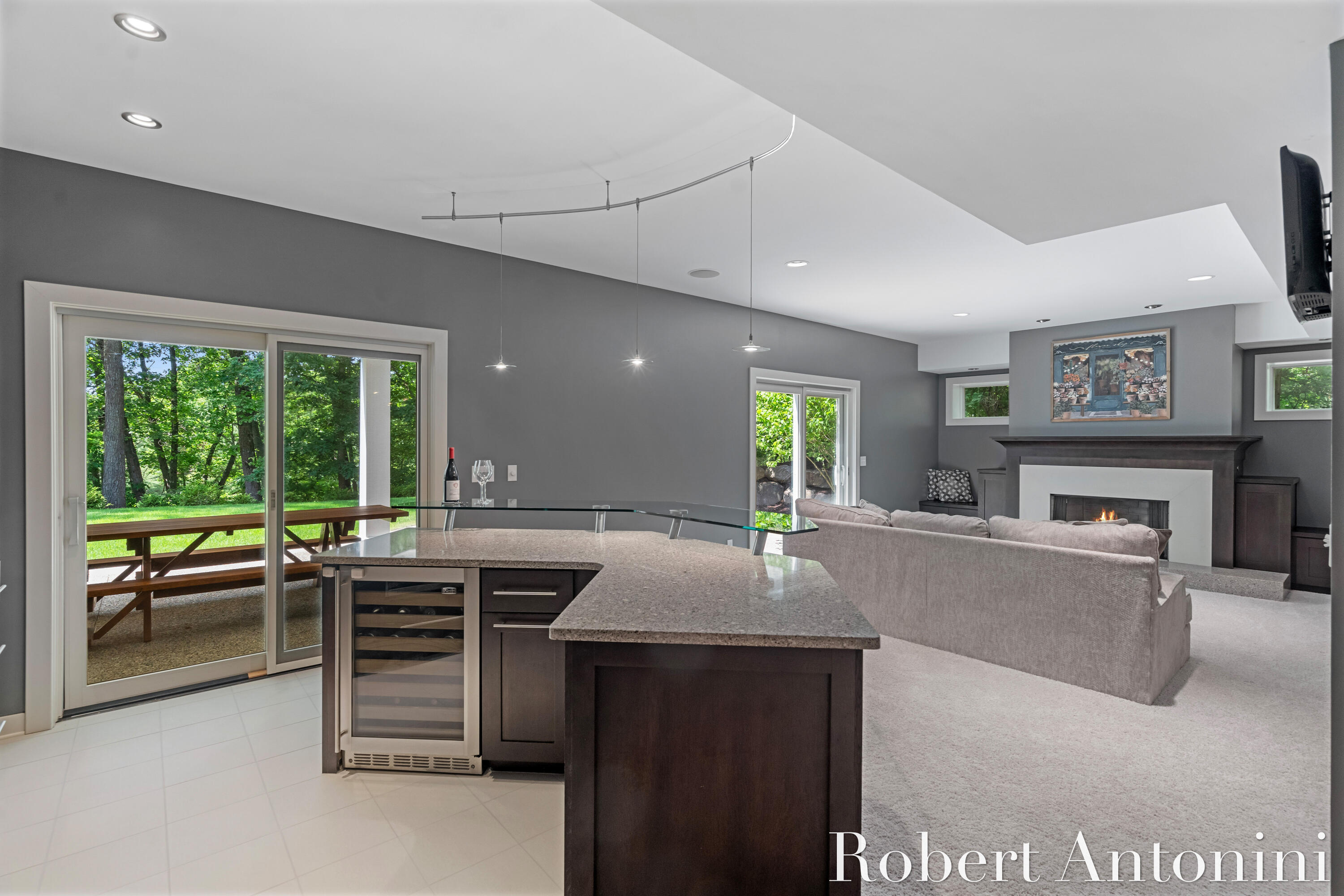 1977 Emerald Glen Court NE