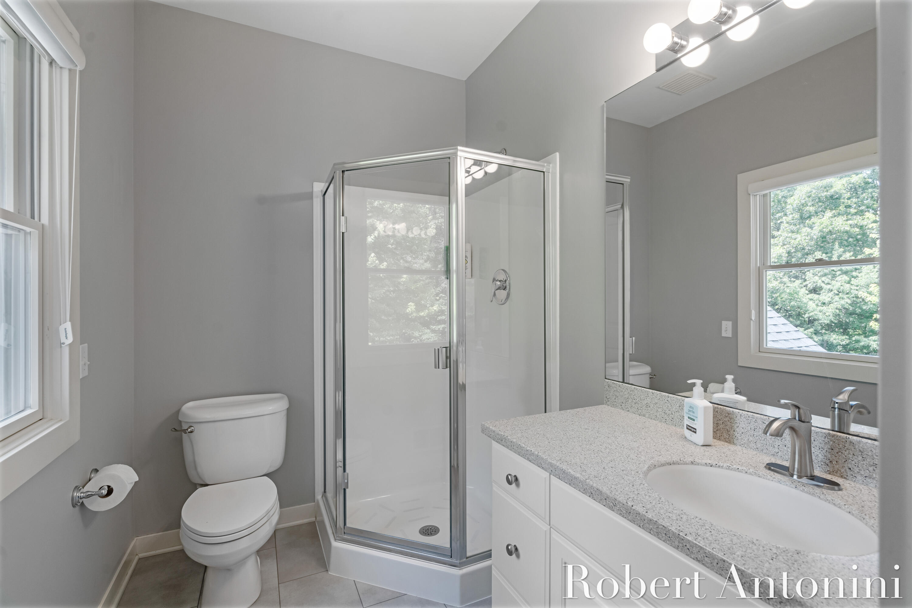 1977 Emerald Glen Court NE