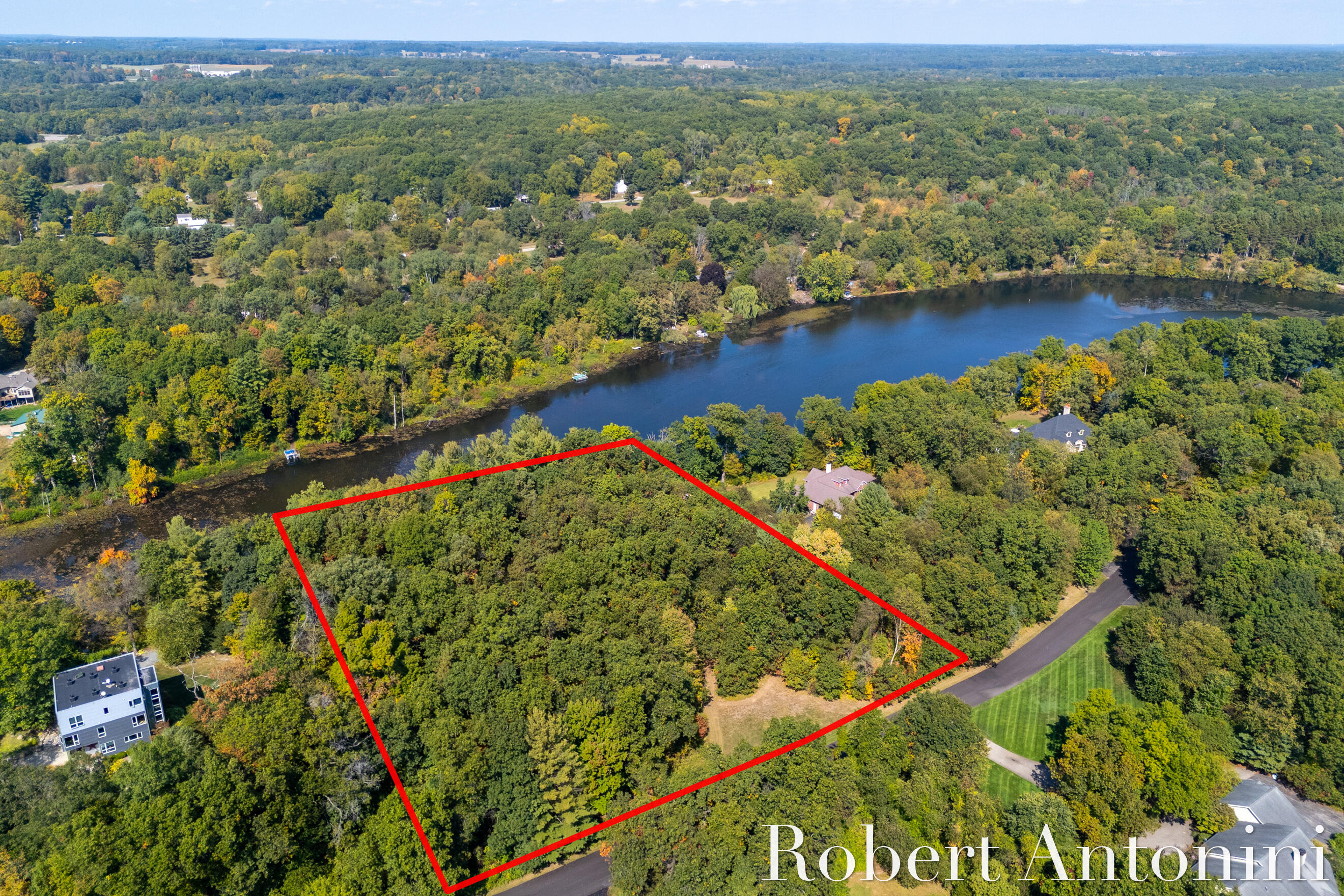 14111 Thompson Drive NE