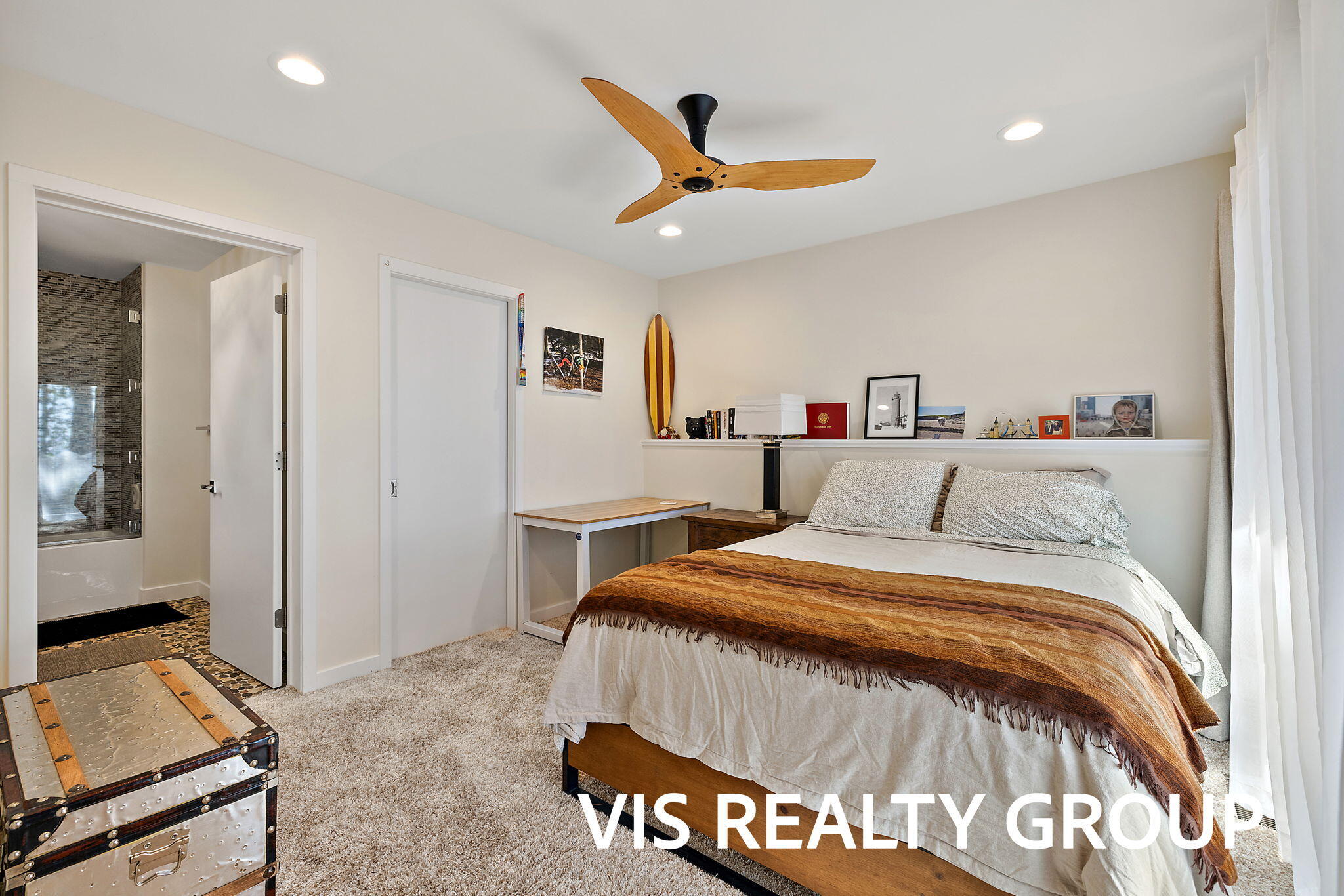 18185 N Shore Estates Road