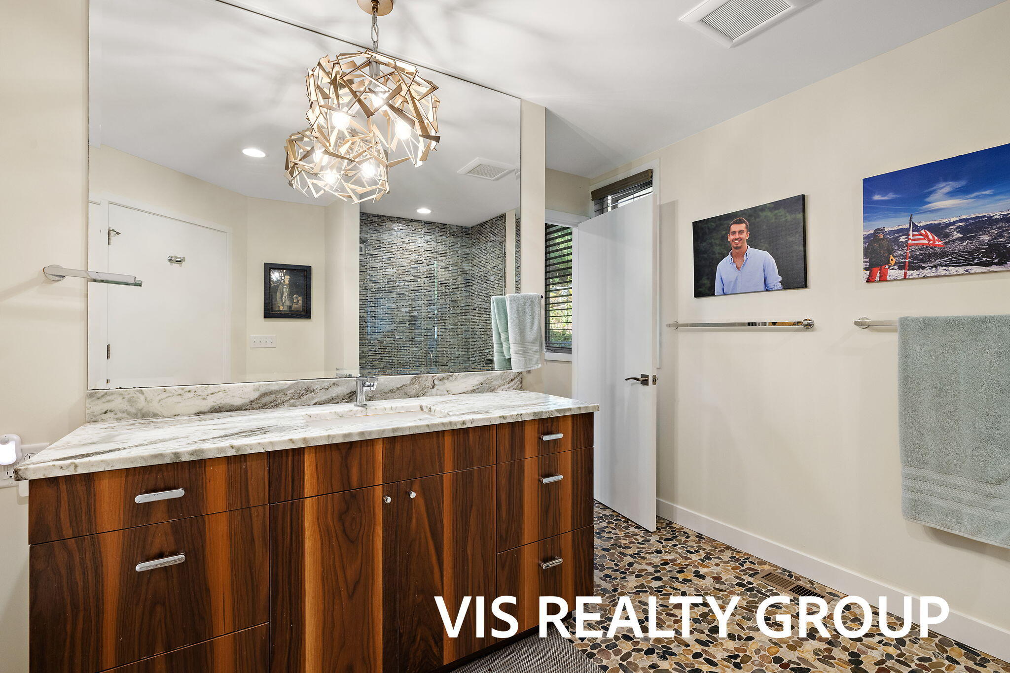 18185 N Shore Estates Road