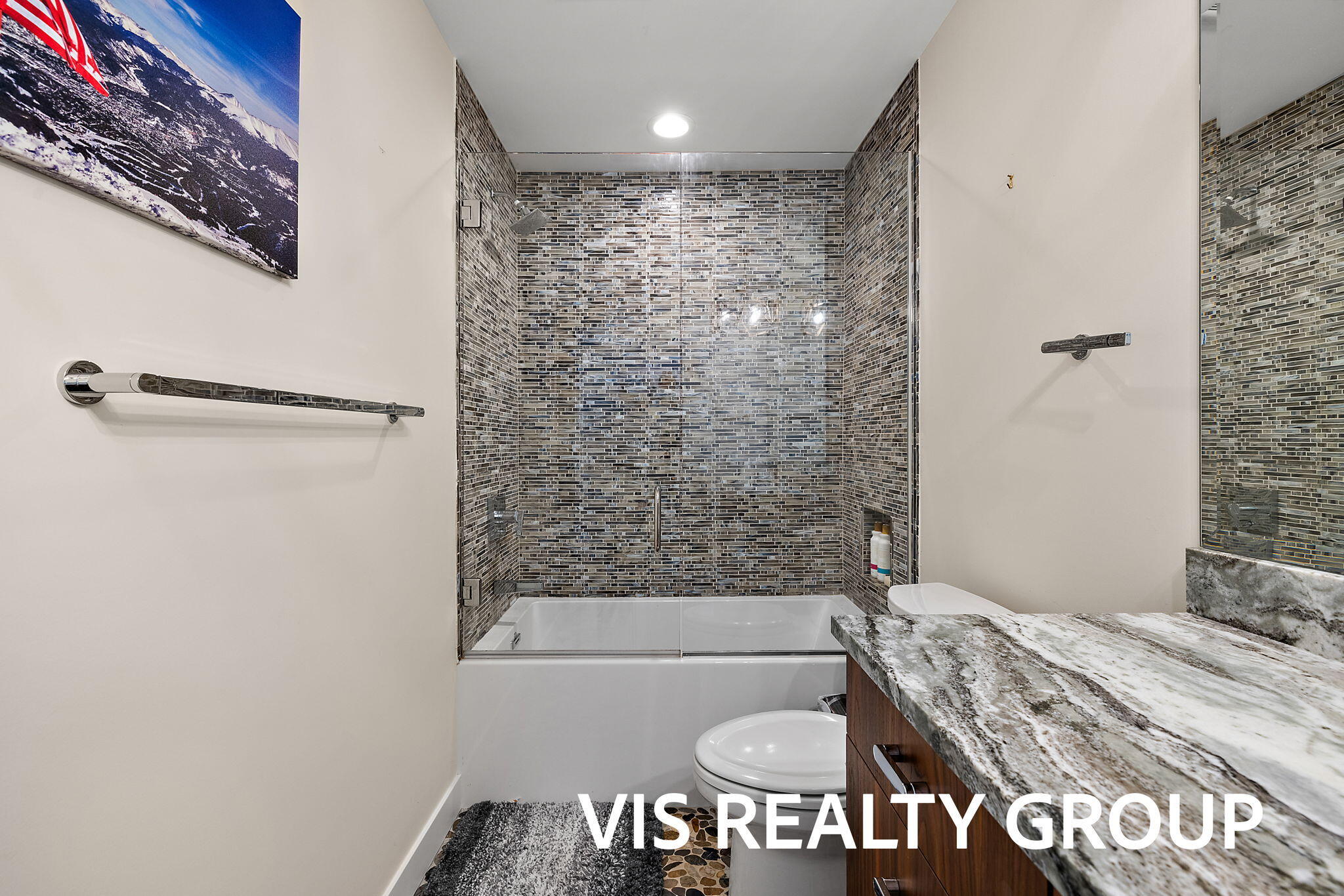 18185 N Shore Estates Road