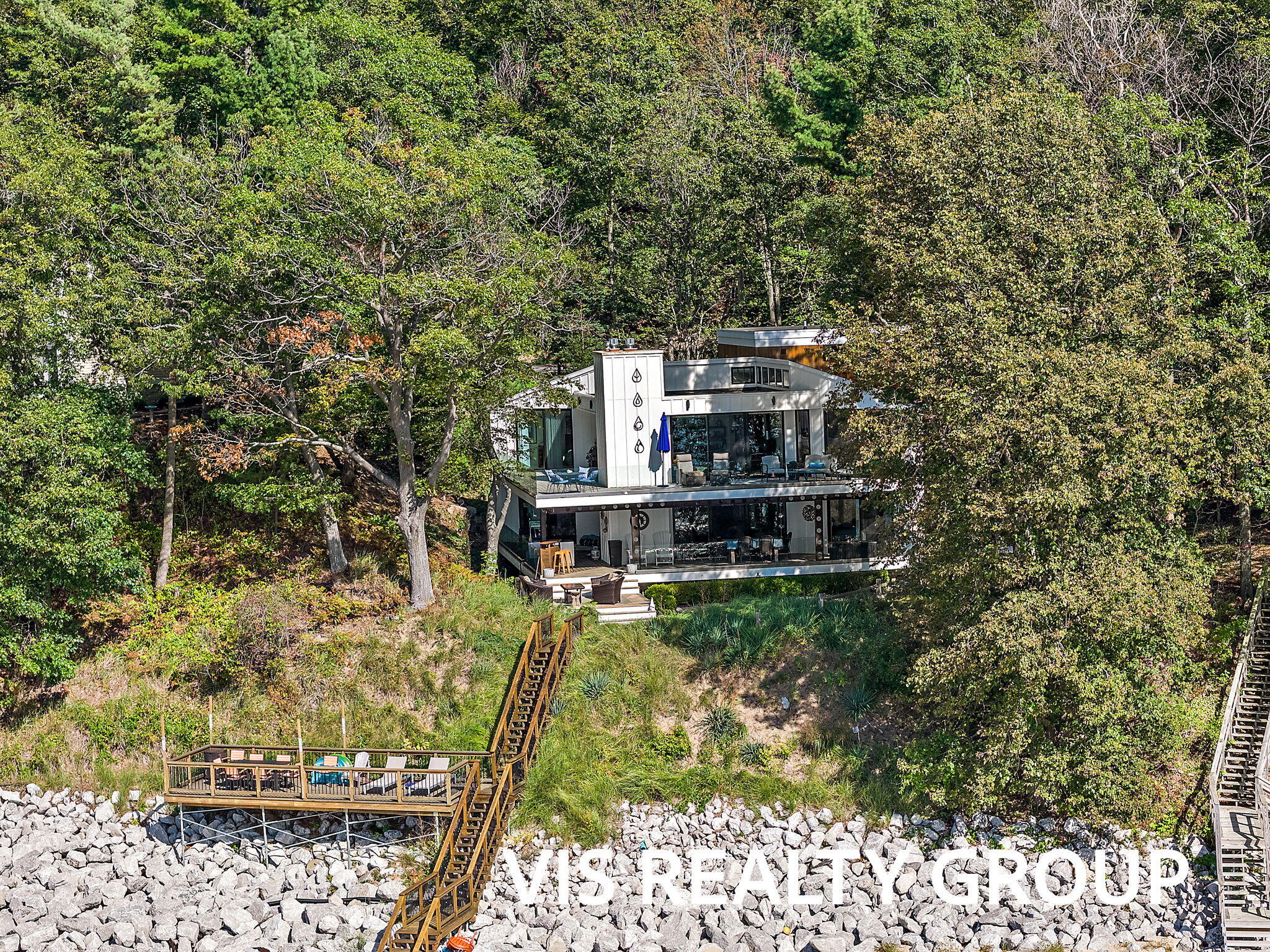 18185 N Shore Estates Road