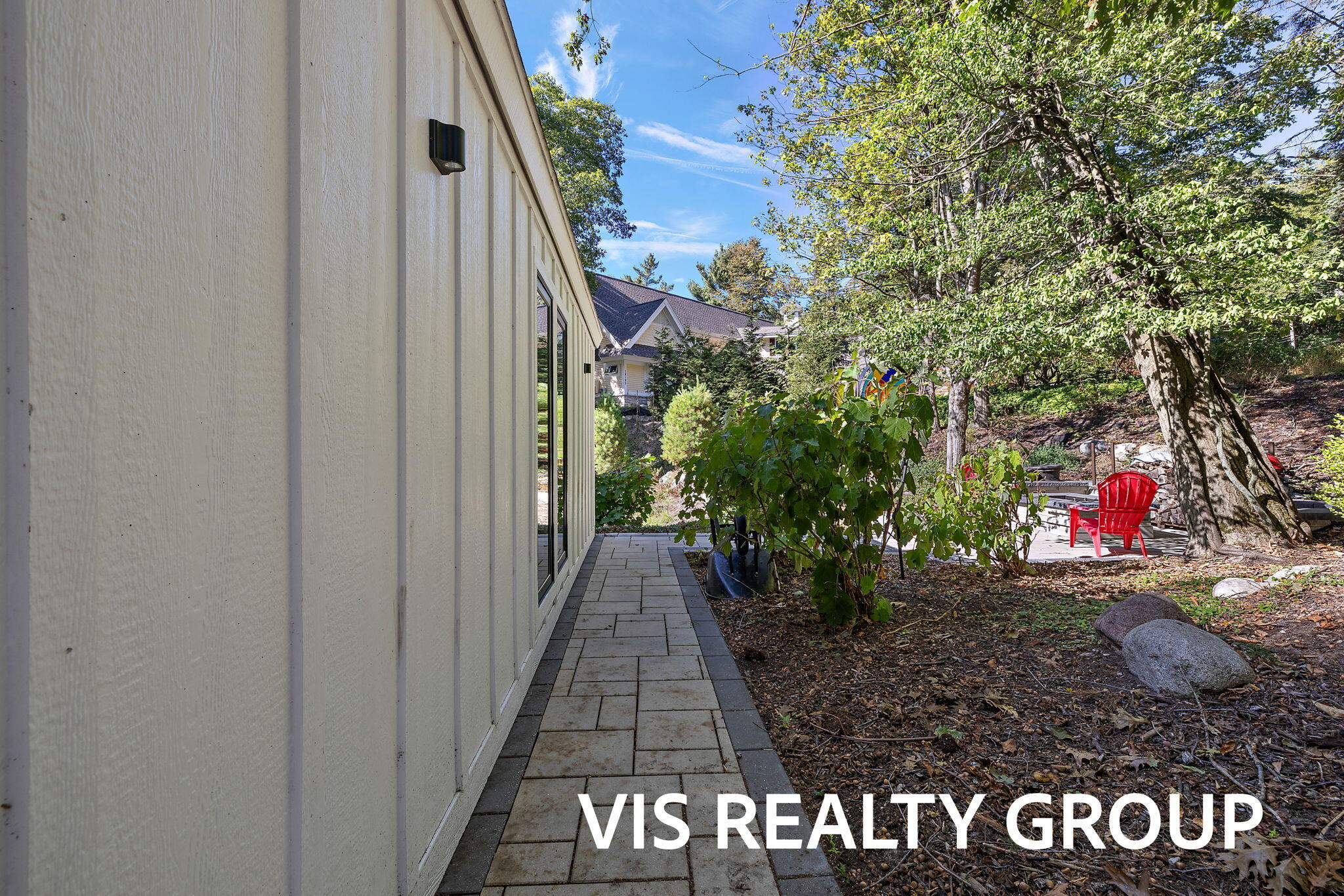 18185 N Shore Estates Road