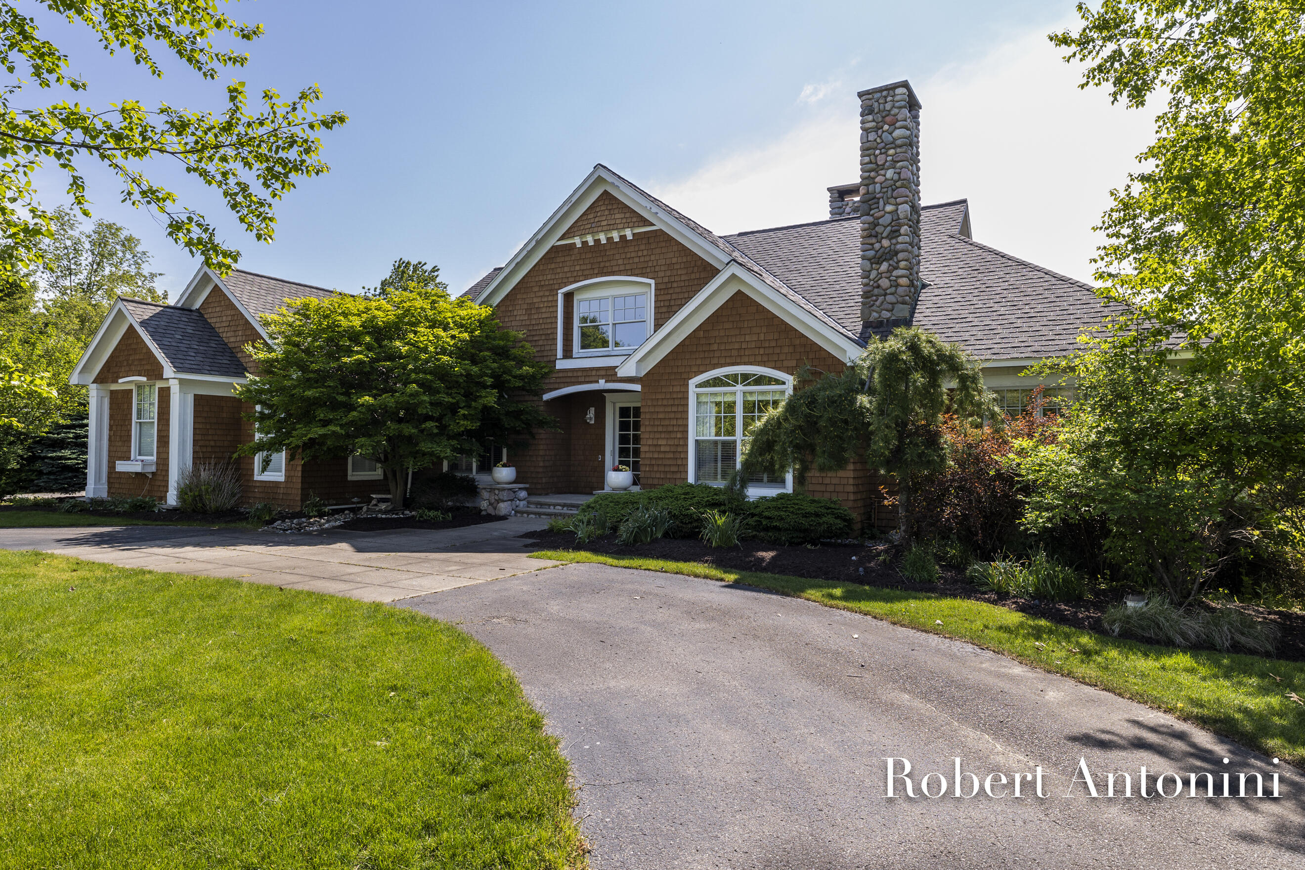 1740 Flowers Mill Court NE