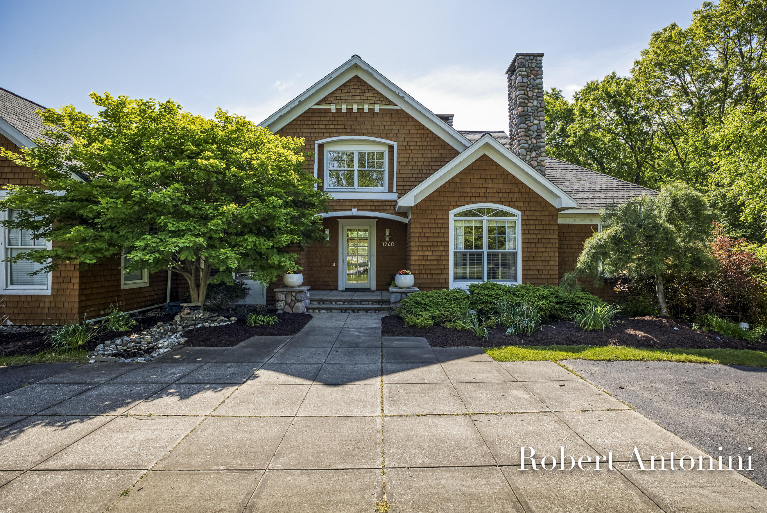 1740 Flowers Mill Court NE