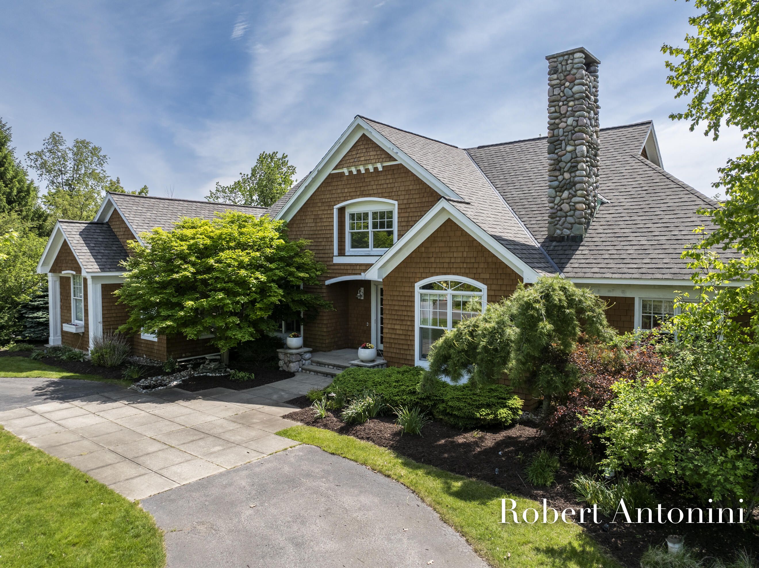 1740 Flowers Mill Court NE