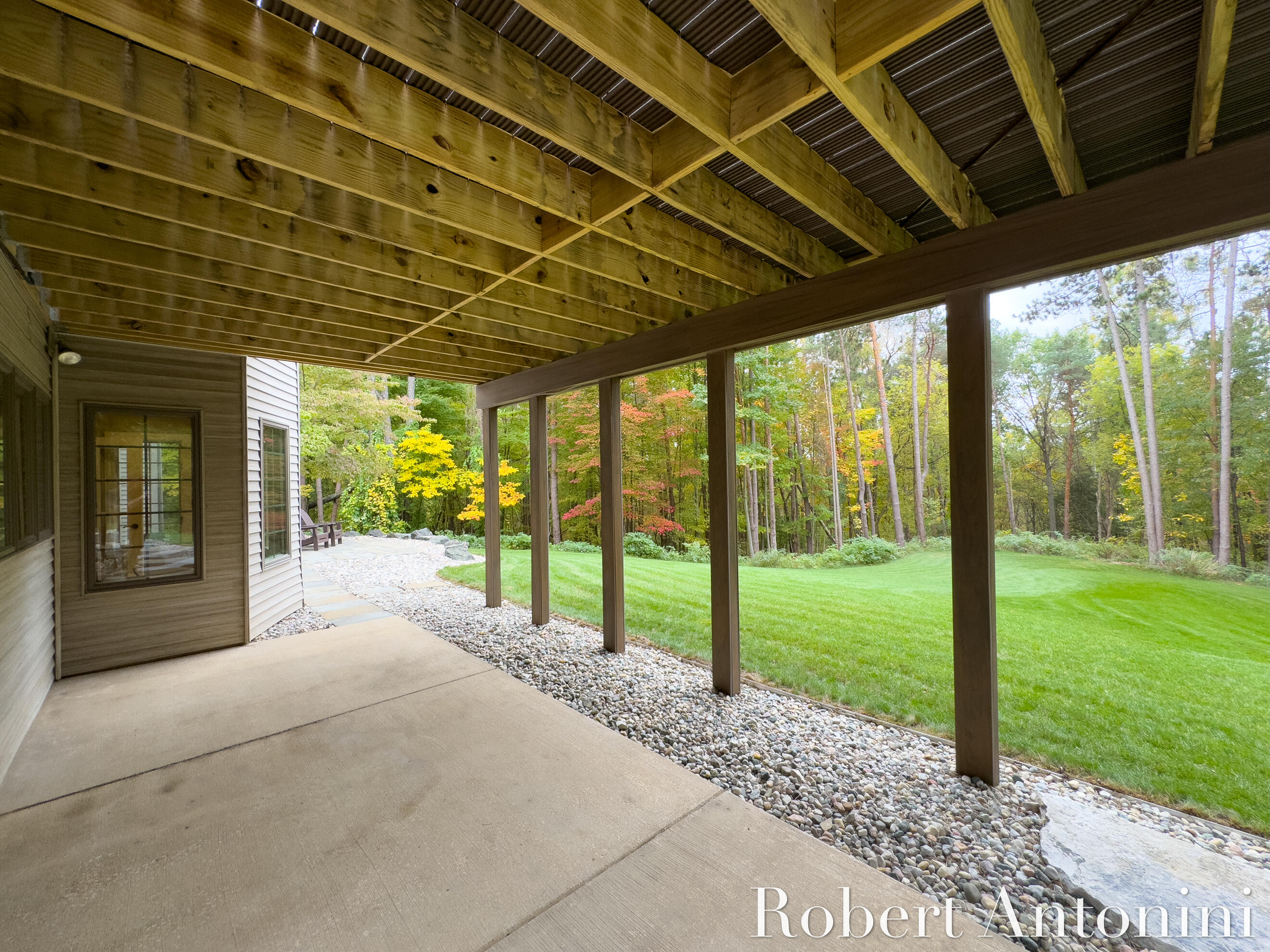 4777 Windcliff Drive NE, Rockford