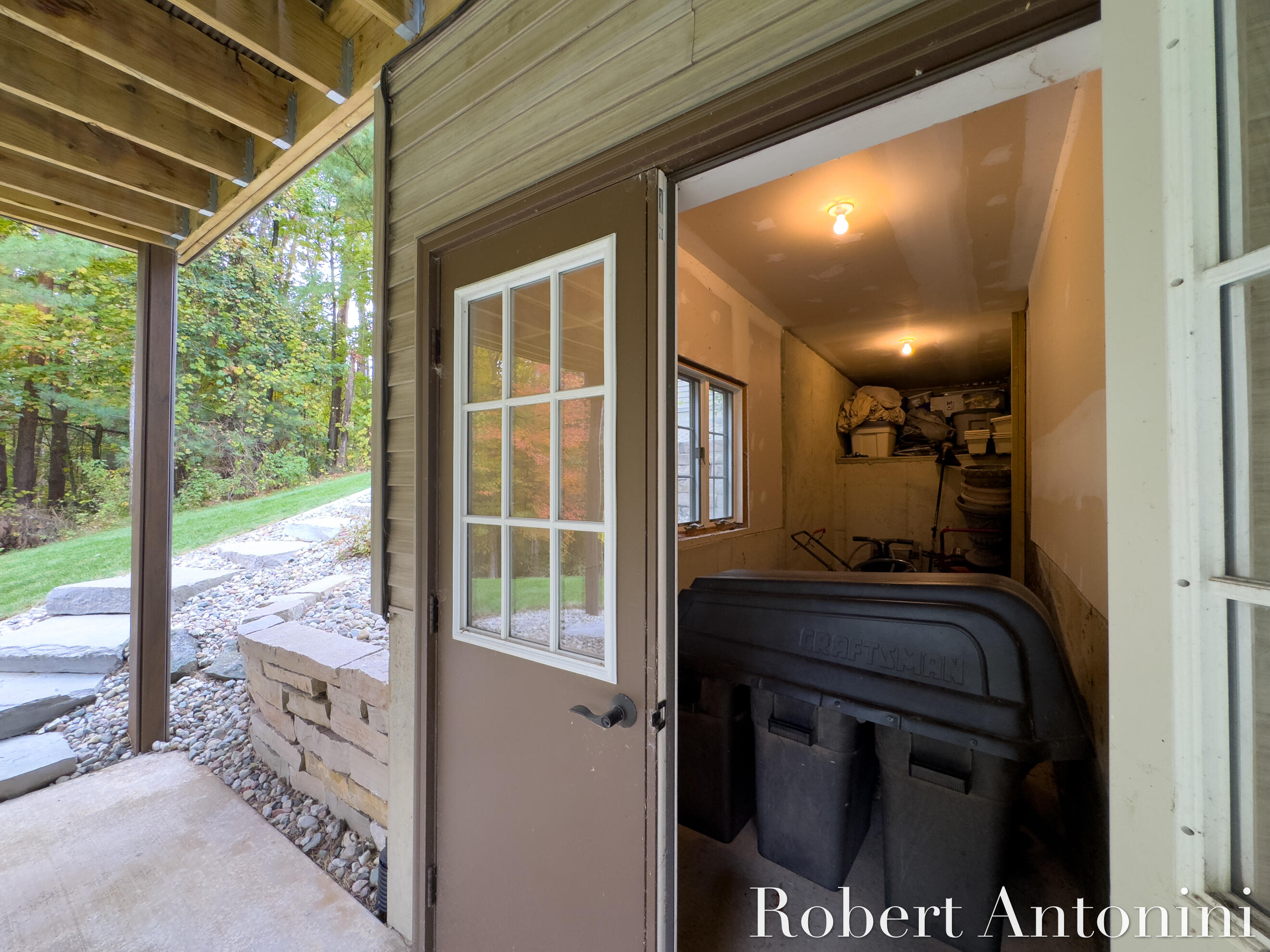 4777 Windcliff Drive NE, Rockford