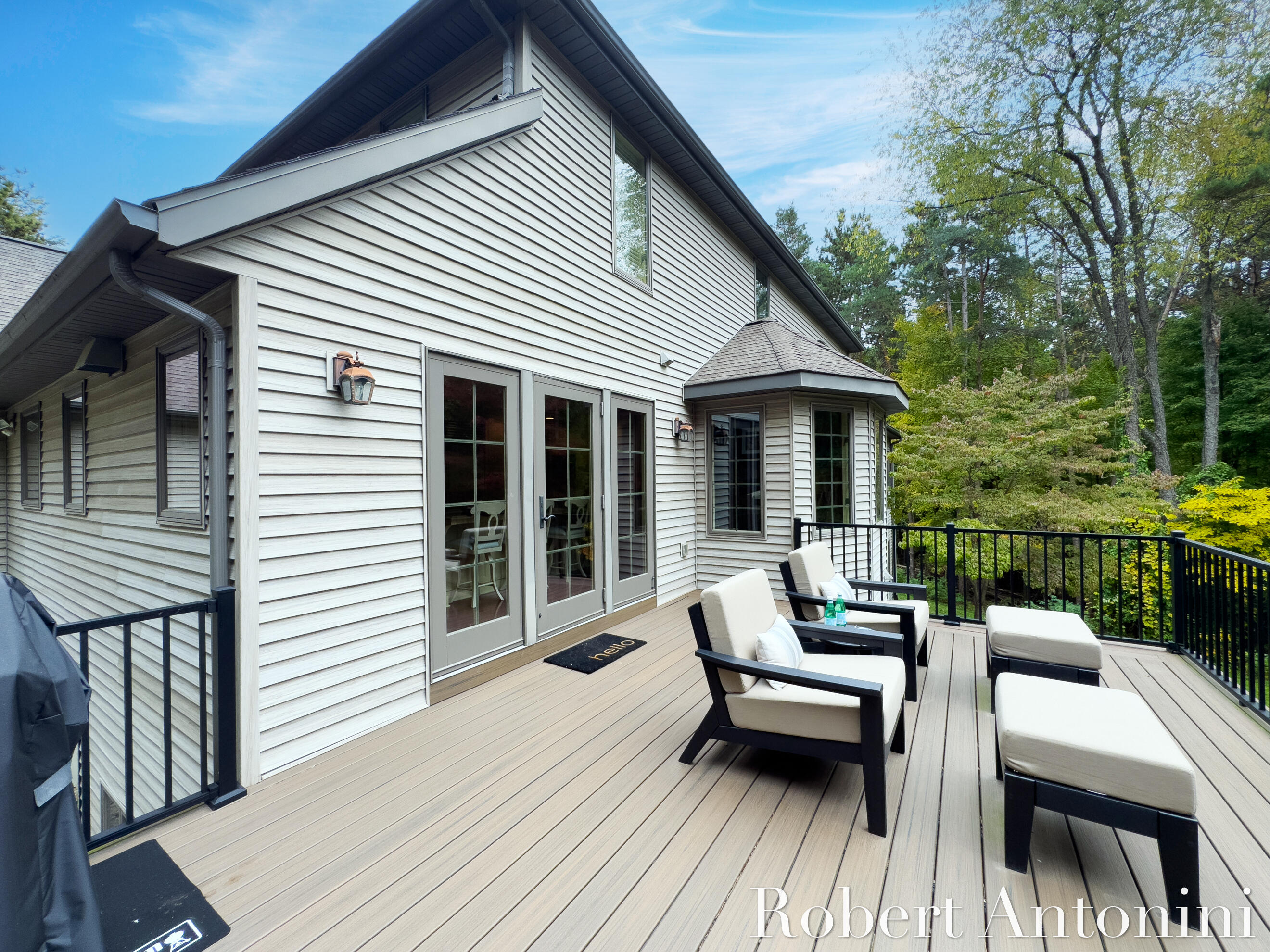 4777 Windcliff Drive NE, Rockford