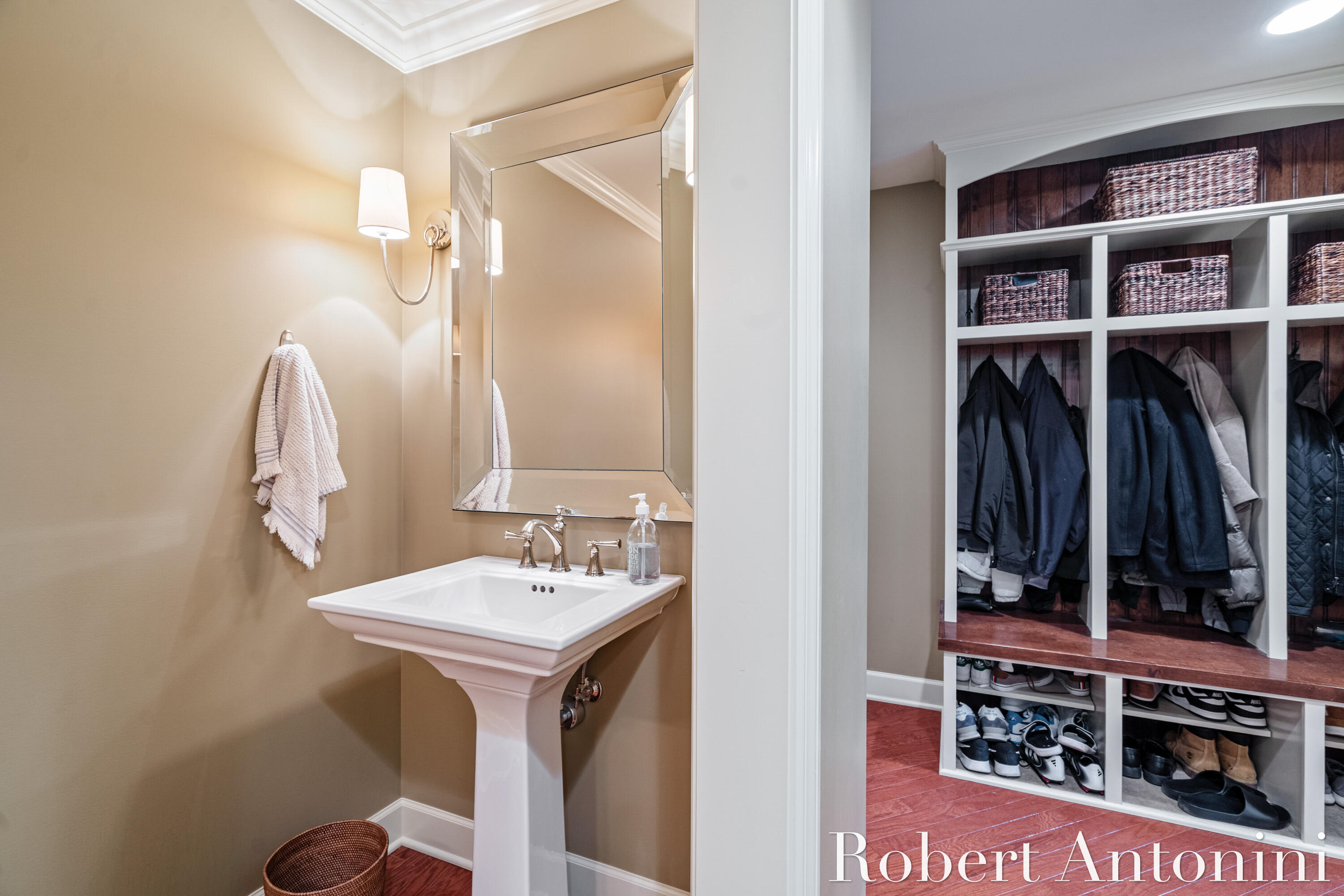 4777 Windcliff Drive NE, Rockford