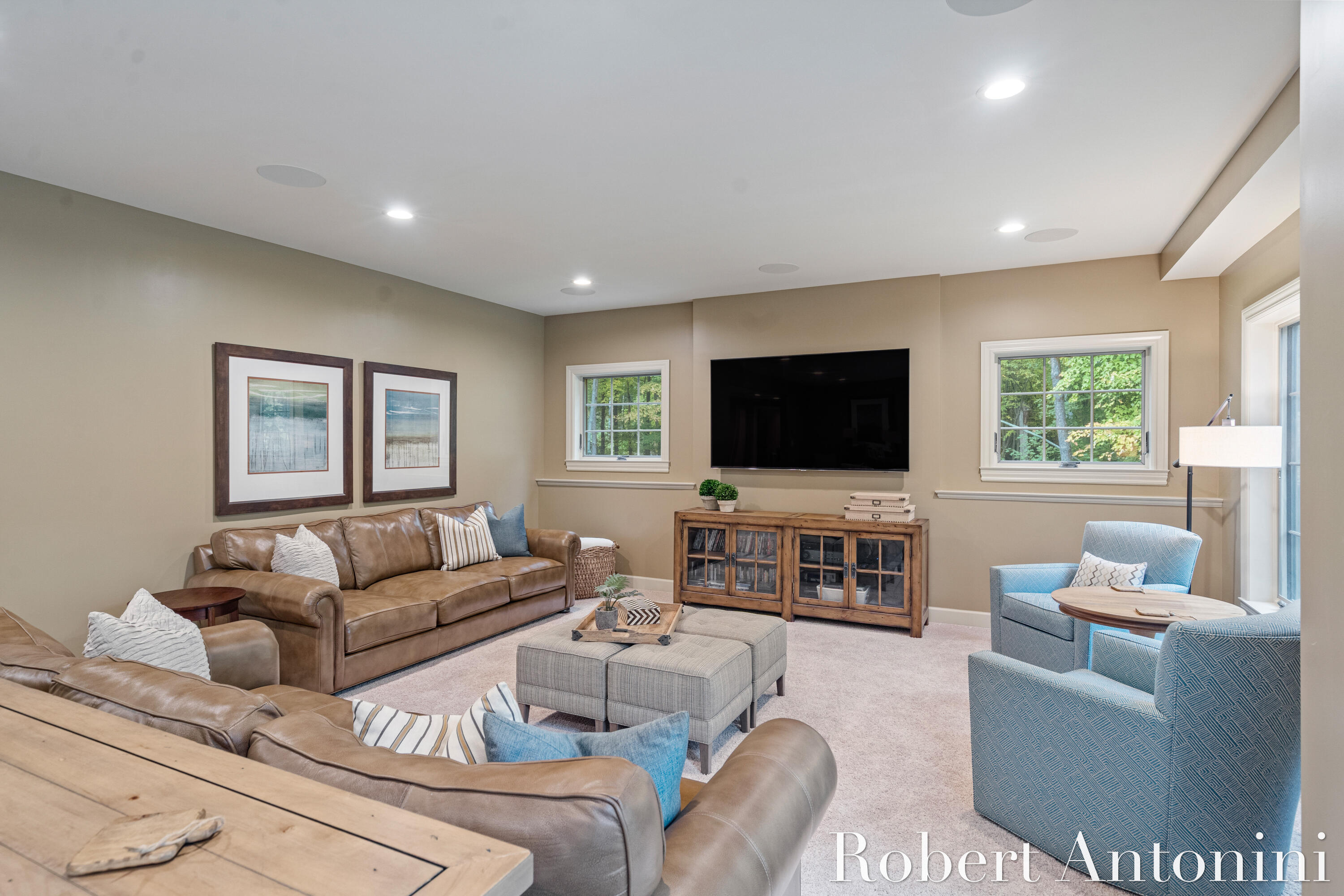 4777 Windcliff Drive NE, Rockford